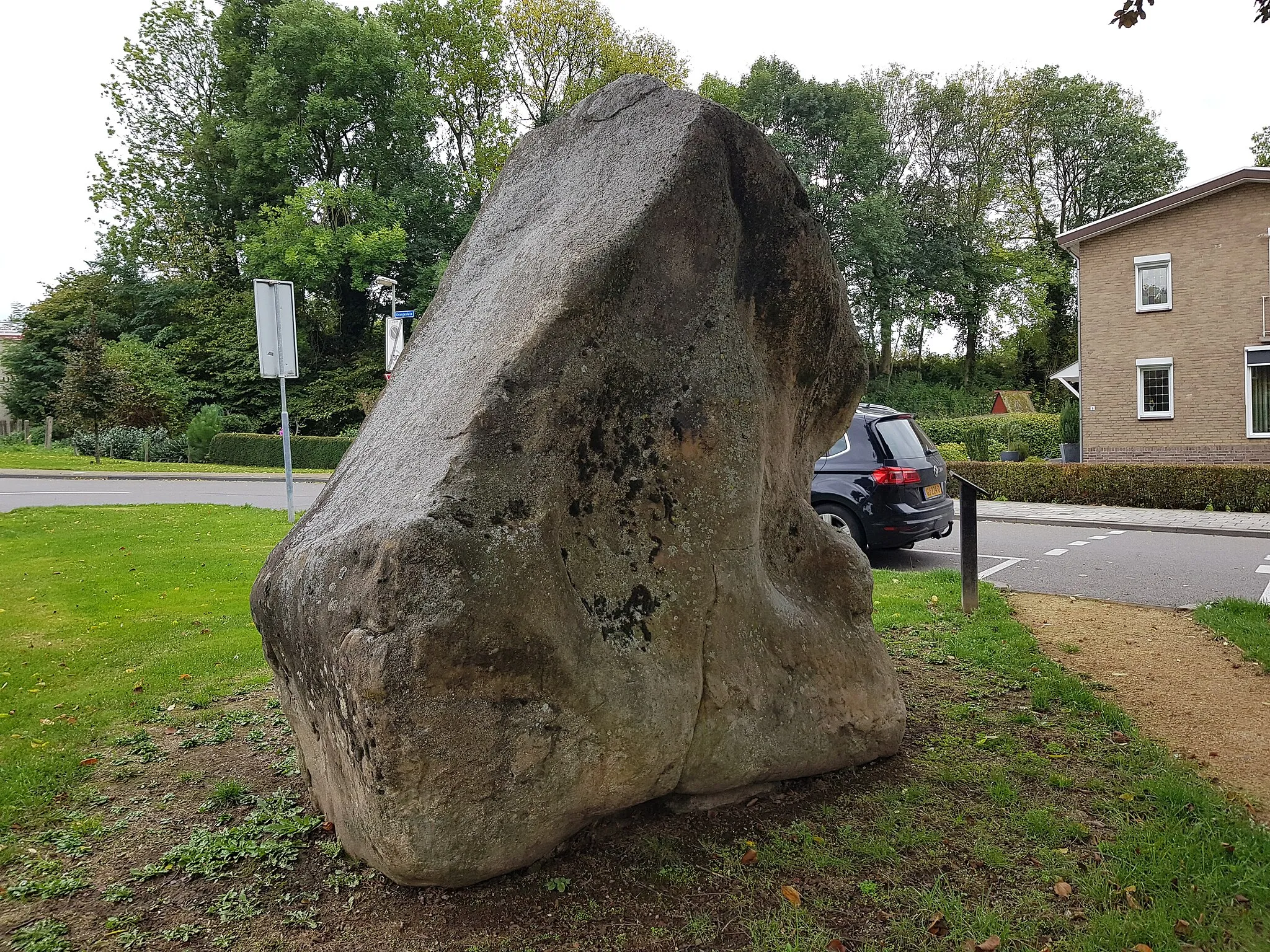 Photo showing: rotsblok Oranjeplein, Simpelveld, Nederland