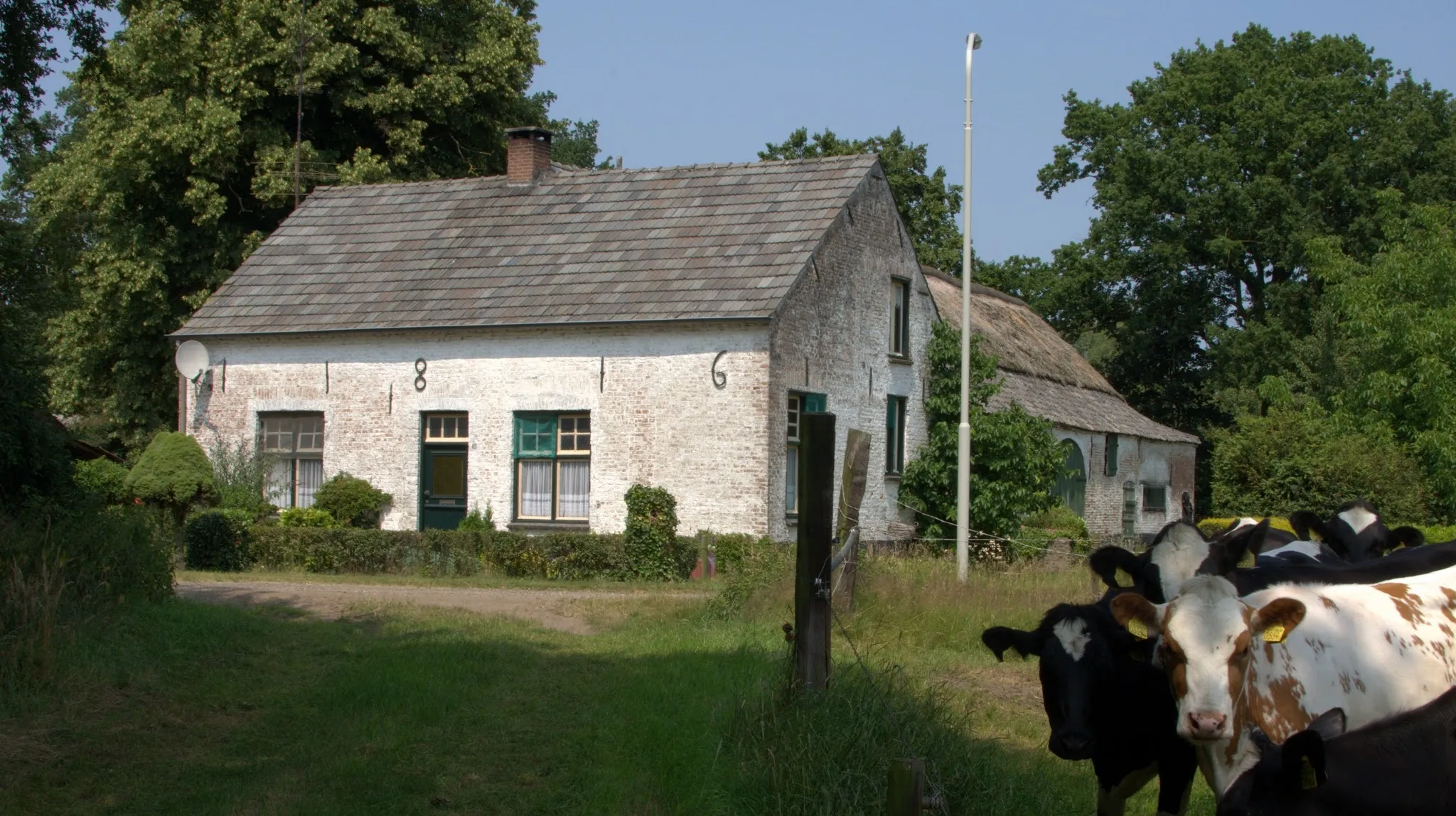 Photo showing: 130713 HAZELDONKSEWG  LIESSEL DEURNE  gehucht (hamlet) de VORST boerderij (farmhouse) anno 1816