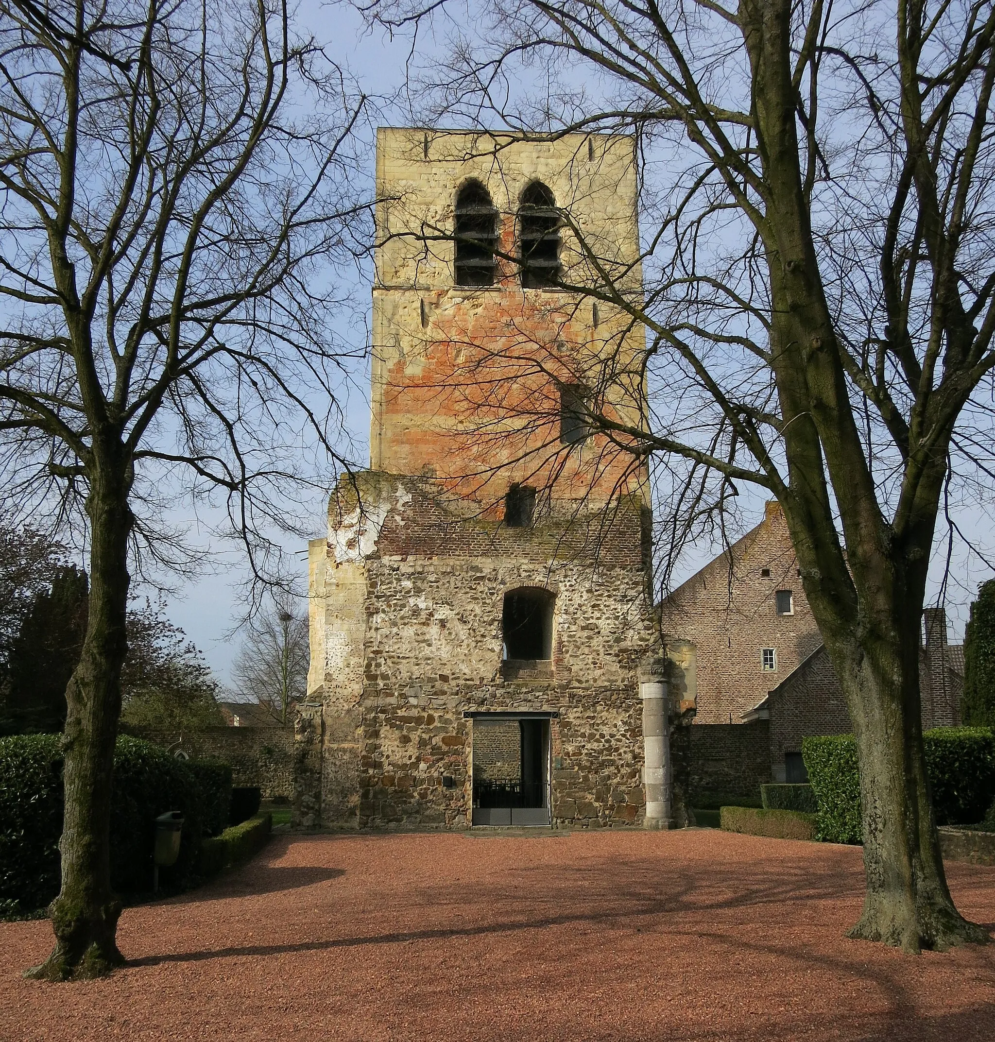 Photo showing: Overblijfsel van vroegere kerk in Oud-Dilsen uit 1250
