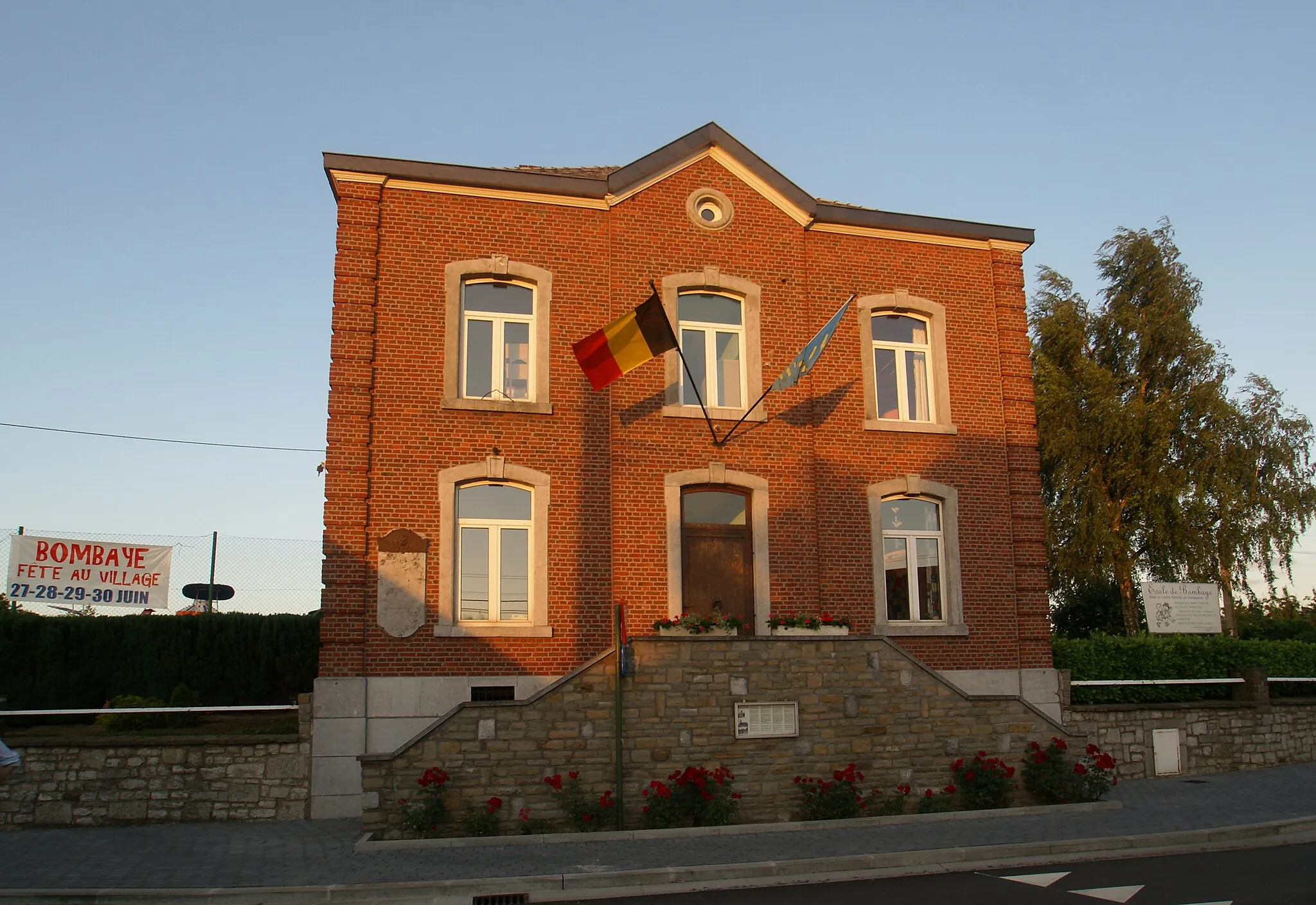 Photo showing: Dalhem (Belgium): Bombaye, former town hall