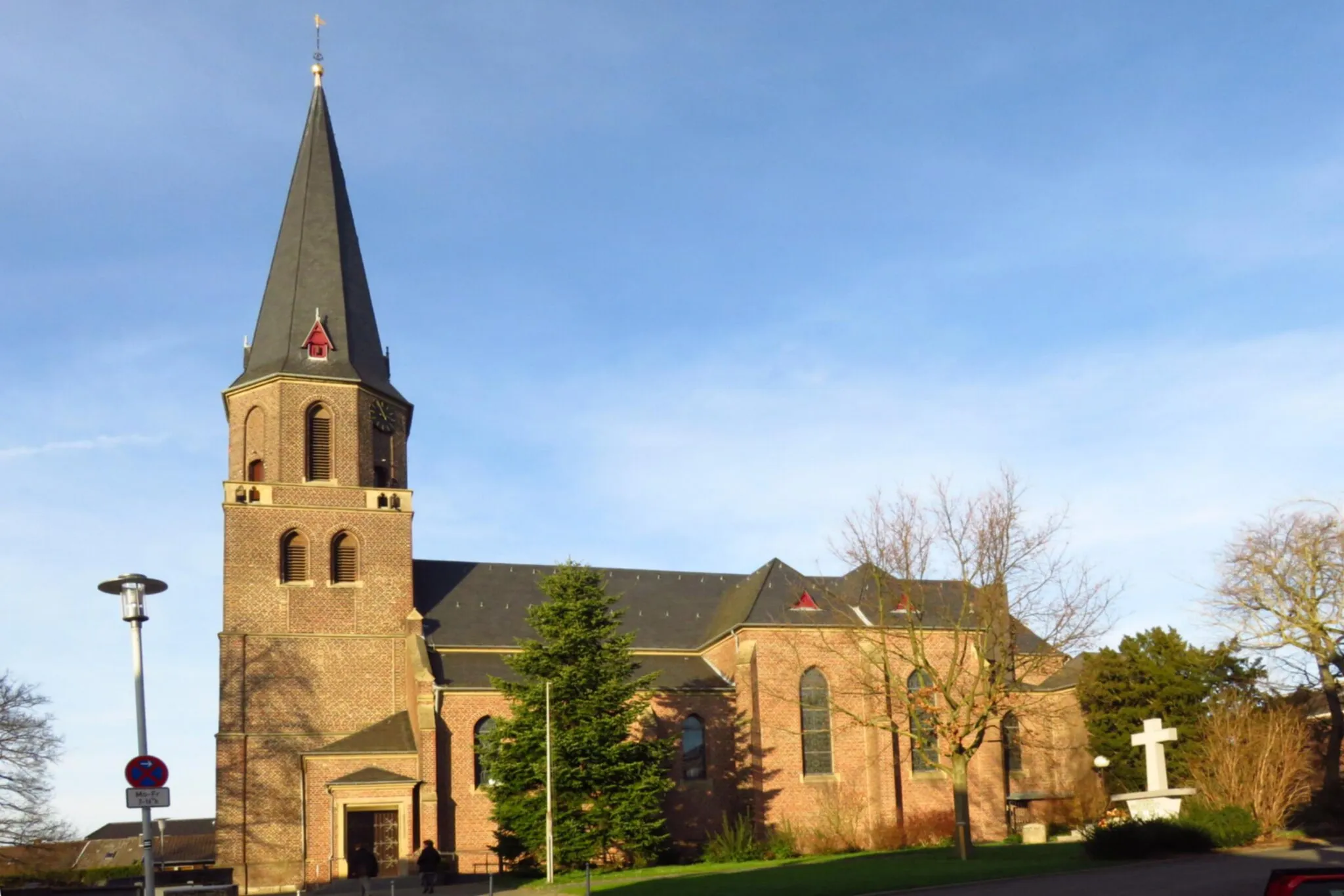 Photo showing: Kirche St. Mariä Himmelfahrt in Wanlo