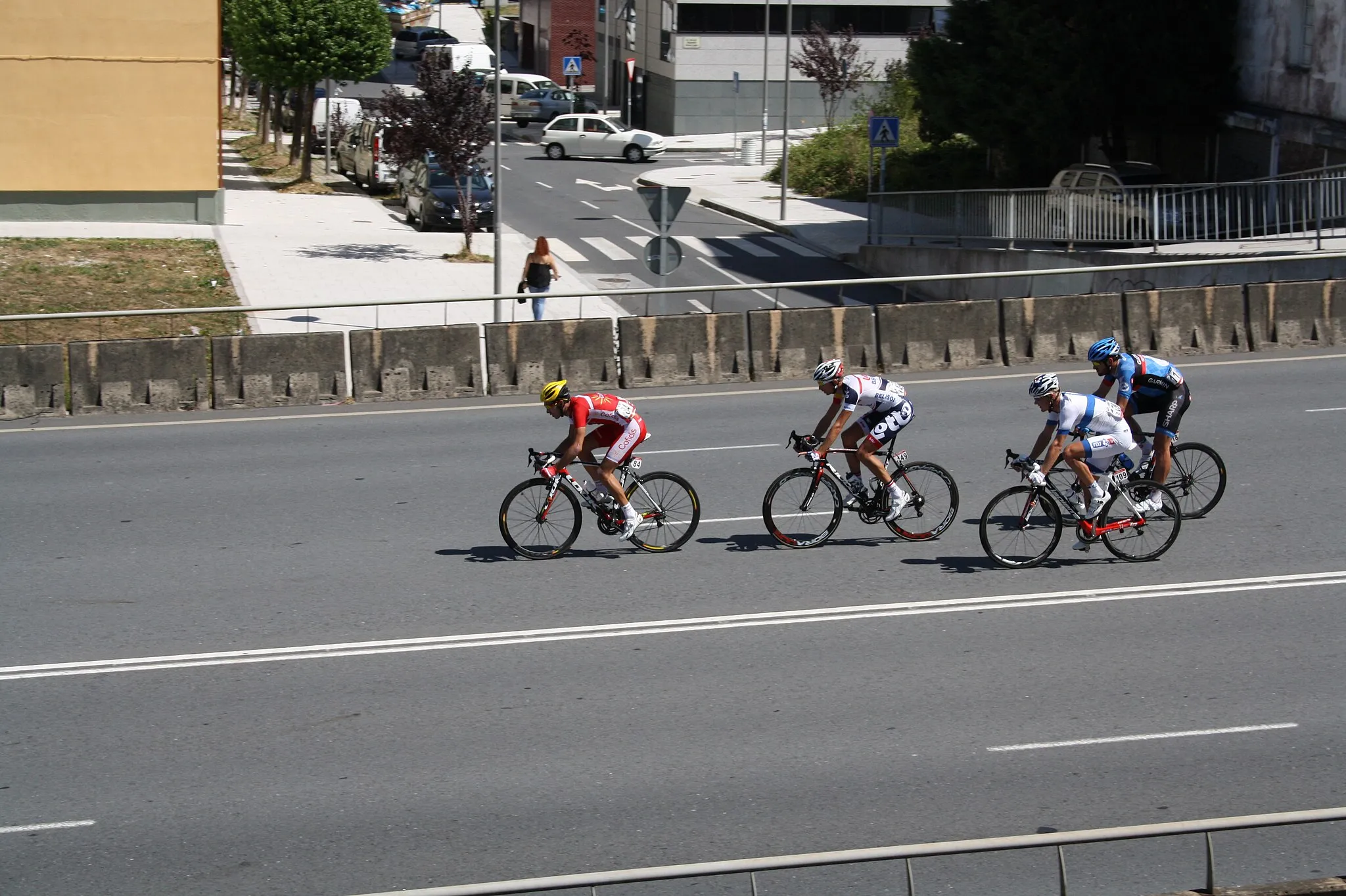 Photo showing: Cuarta etapa de la Vuelta Ciclista a España 2013 a su paso por Santiago de Compostela.
