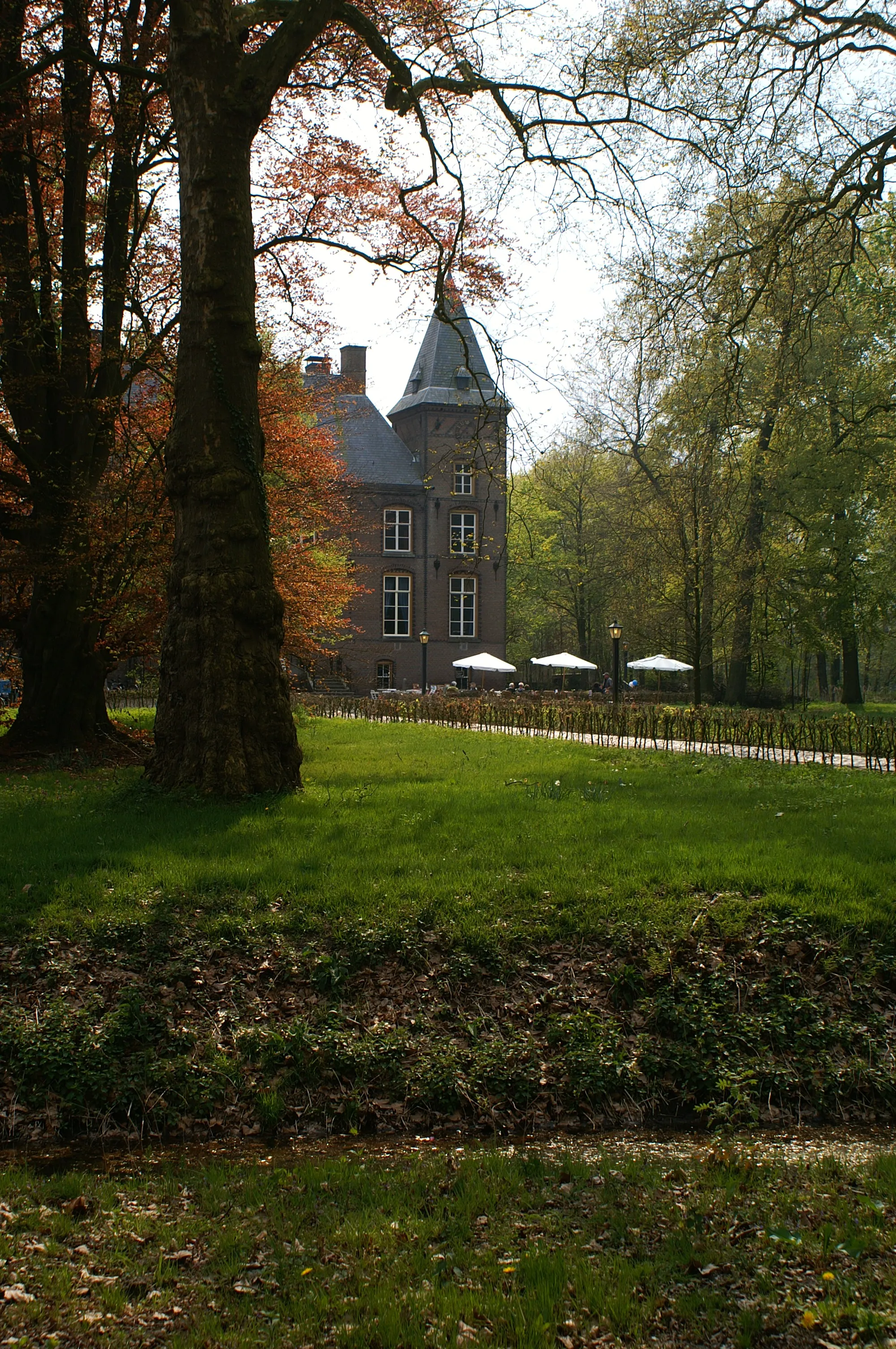 Photo showing: De parkaanleg van kasteel Nemerlaer te Haaren.