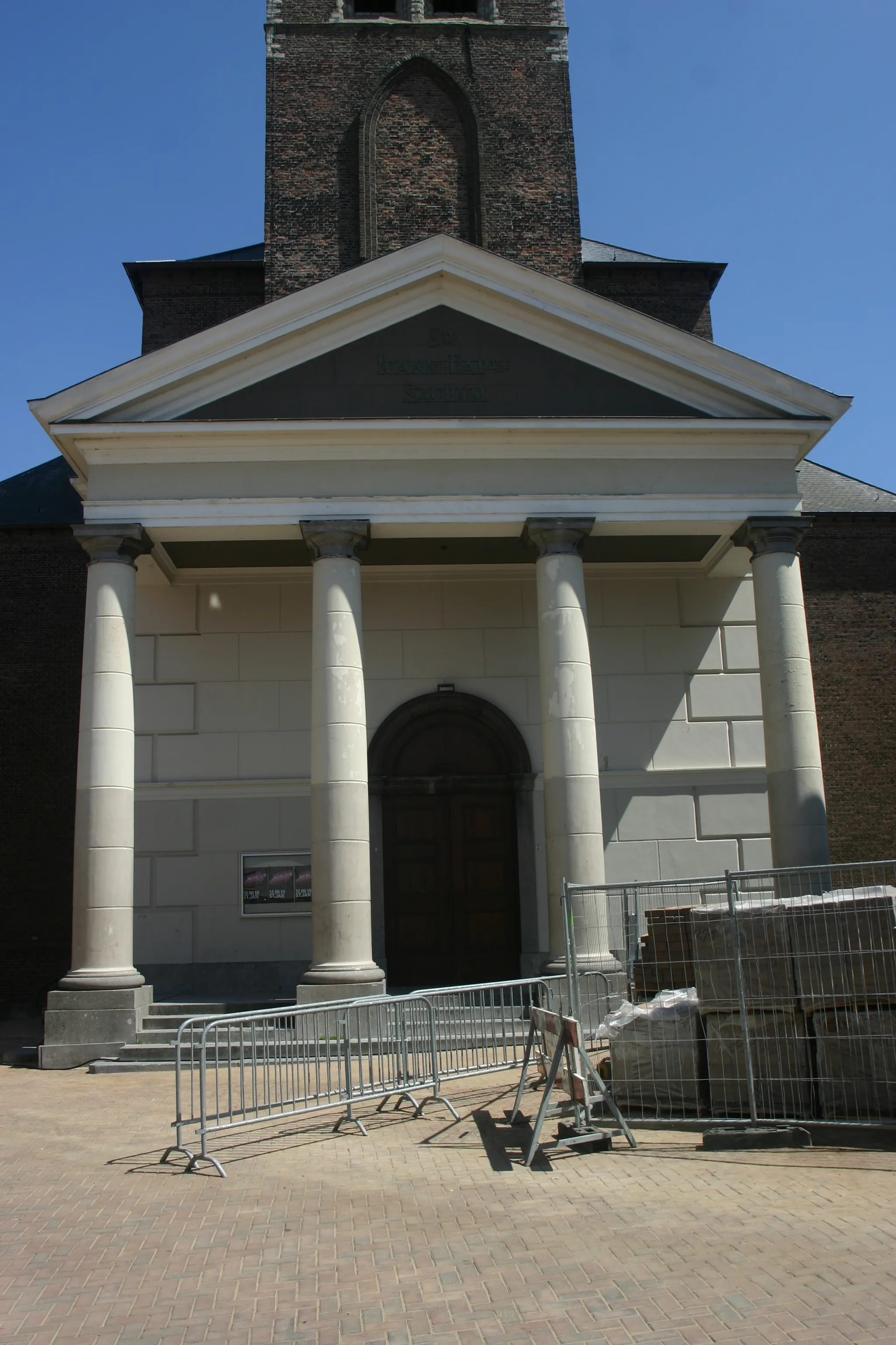 Photo showing: R.K. kerk van Sint Jan de Doper, Markt 2