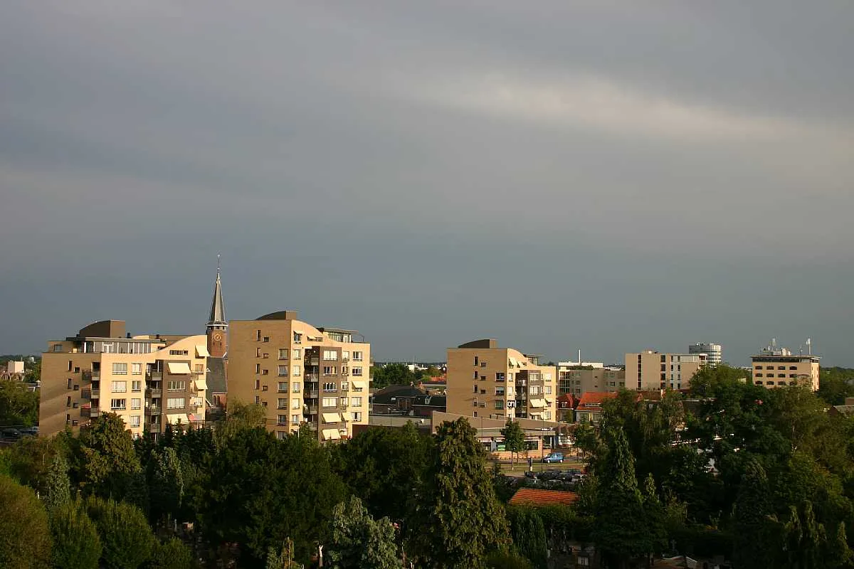 Photo showing: Skyline Oss