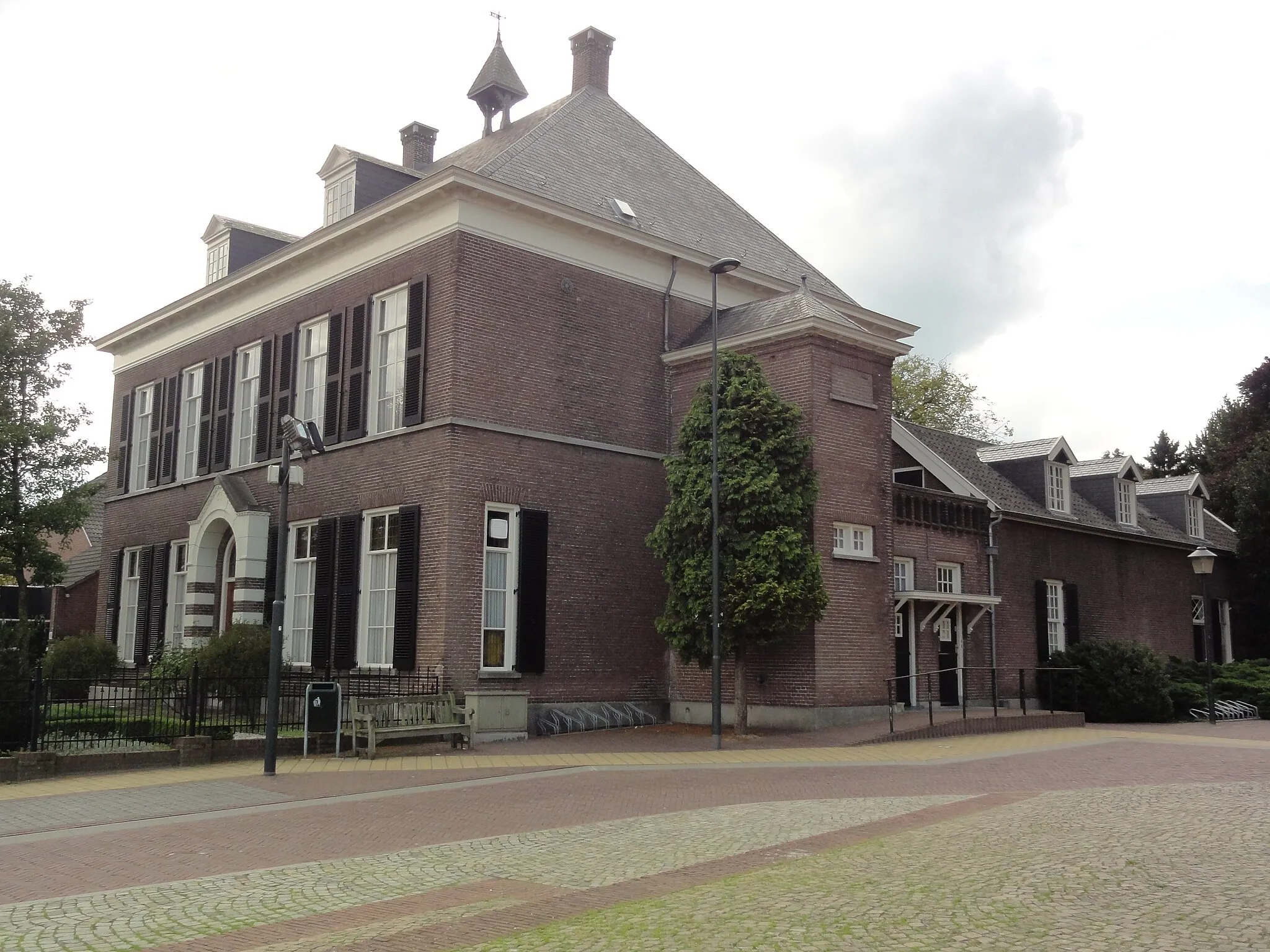 Photo showing: This is an image of rijksmonument number 519137