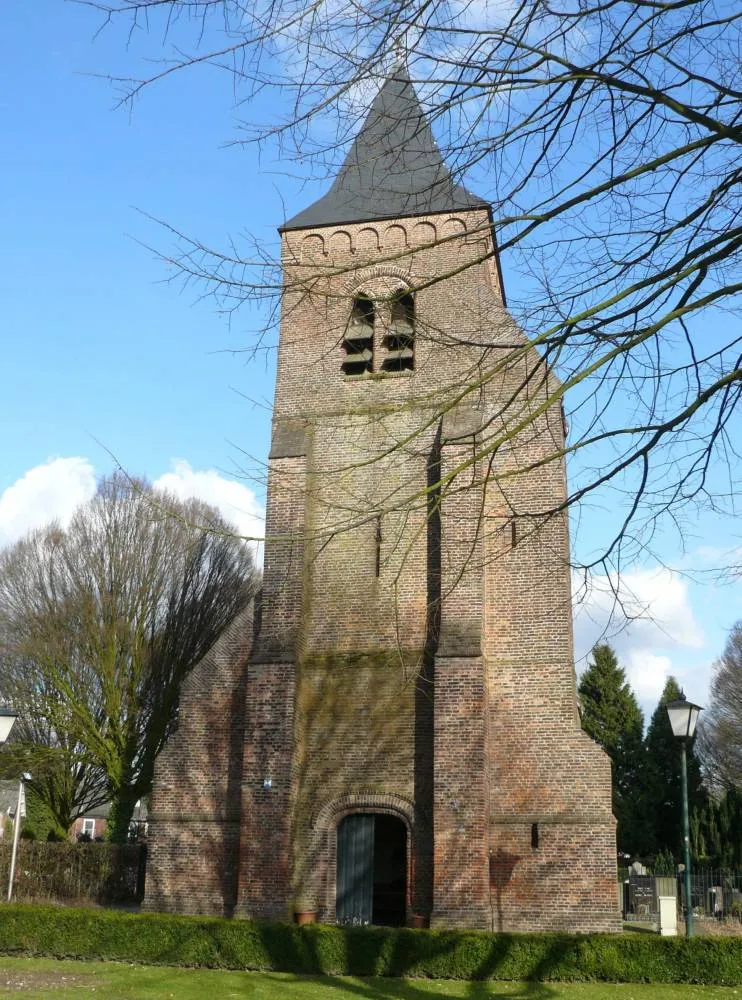 Photo showing: De Oude Toren te Enschot, bewaard gebleven restant van de Sint-Michielskerk.