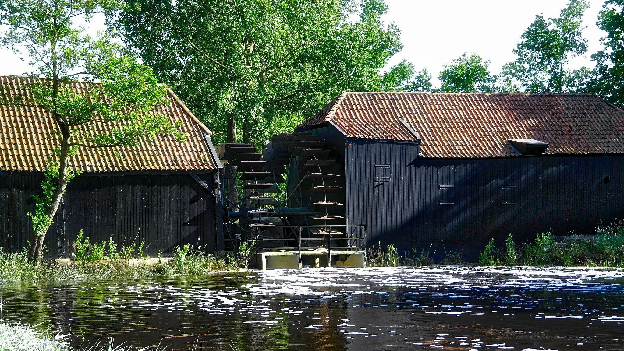 Photo showing: Watermill as painted by Vincent van Gogh