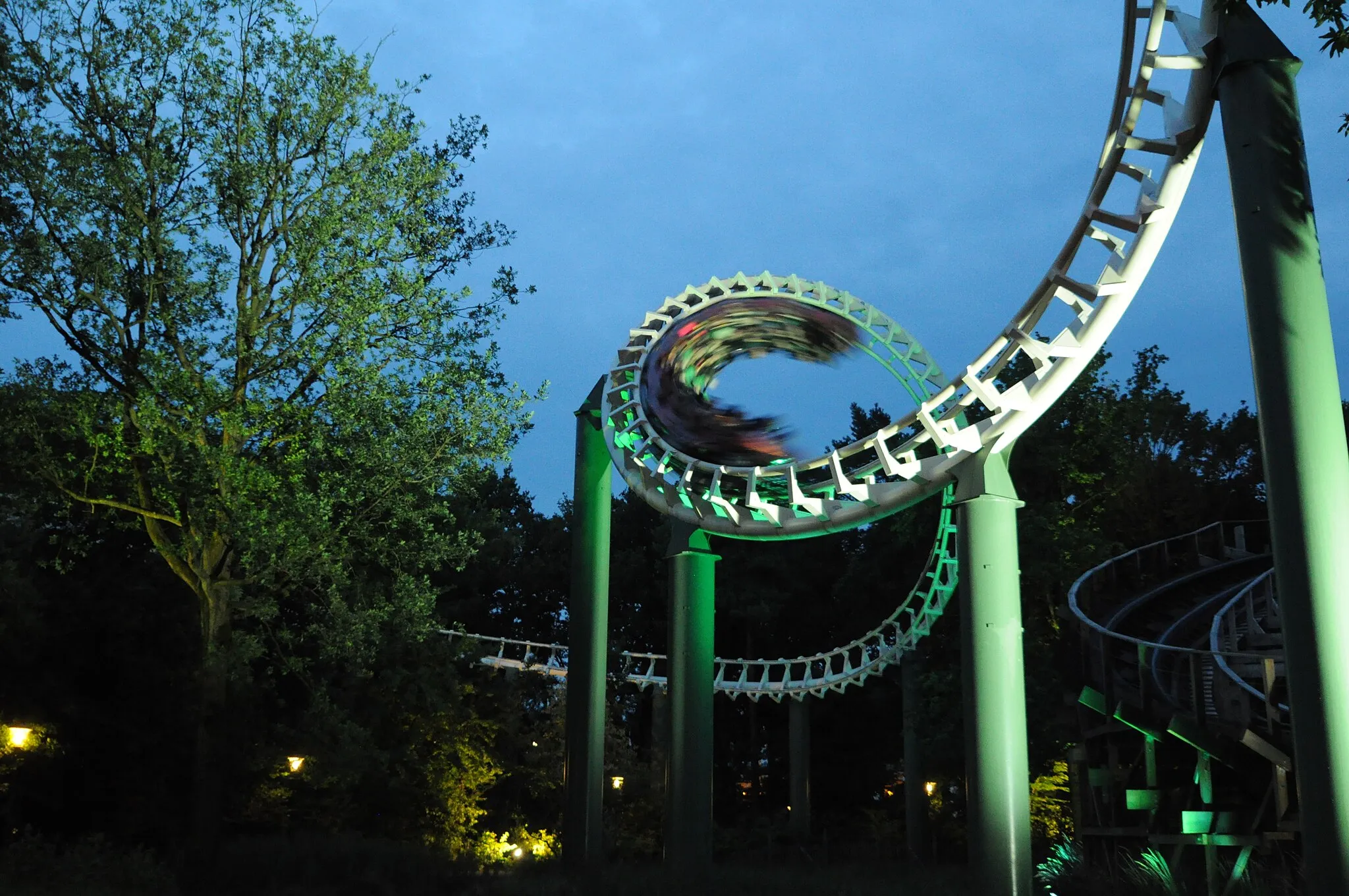 Photo showing: Picture published on Flickr with the title "Efteling Python" and the description: "Action shot during the last bit of day light".