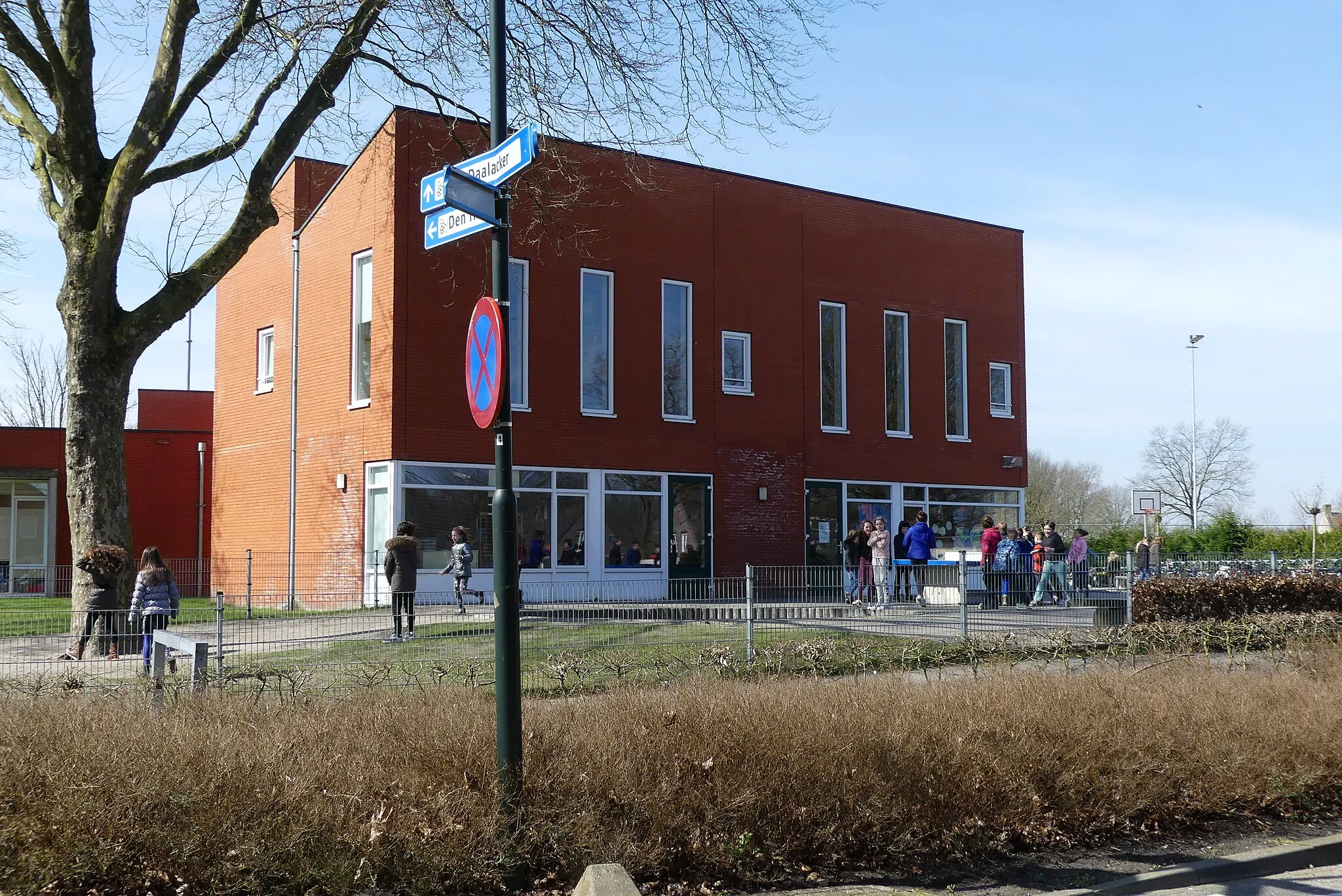 Photo showing: Basisschool d'n Opstap in Lage Mierde