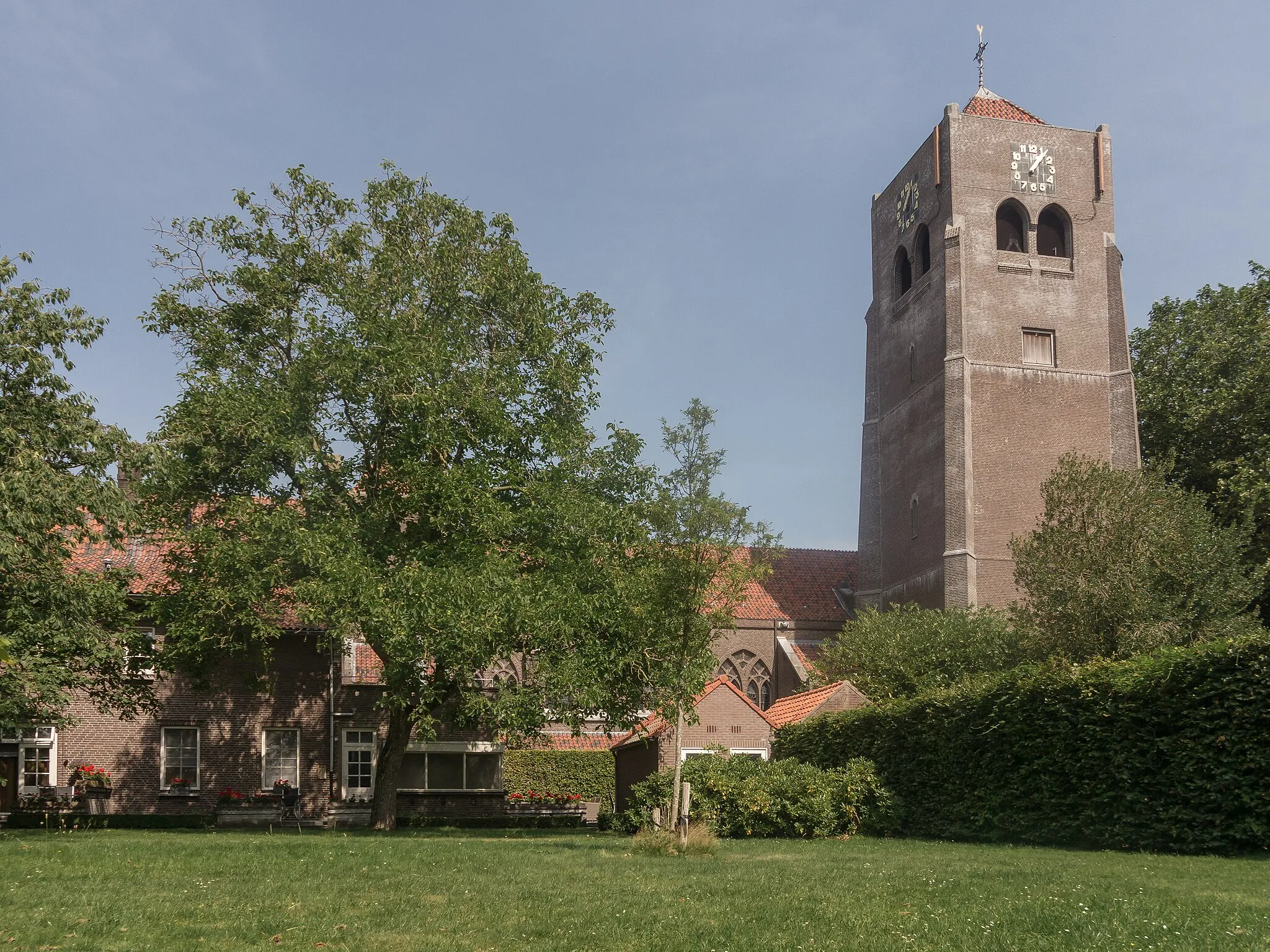 Photo showing: Spoordonk, church: de Bernadettekerk