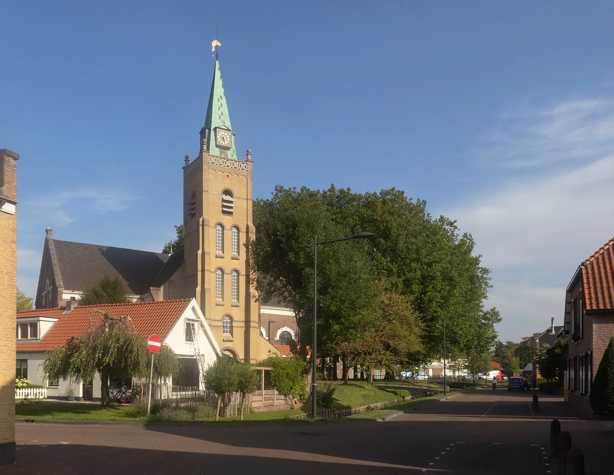 Photo showing: 's-Gravendeel, church: the Kerk op de Heul