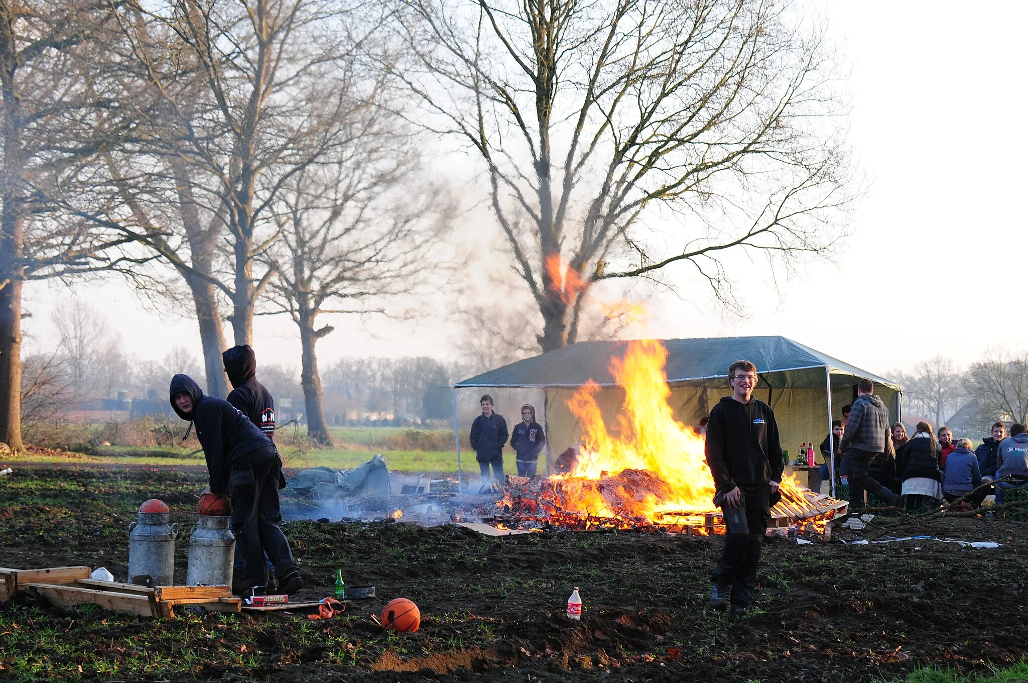Photo showing: Dutch tradition: fires and carbid shooting at Silvester. Lots of fun for the boys!