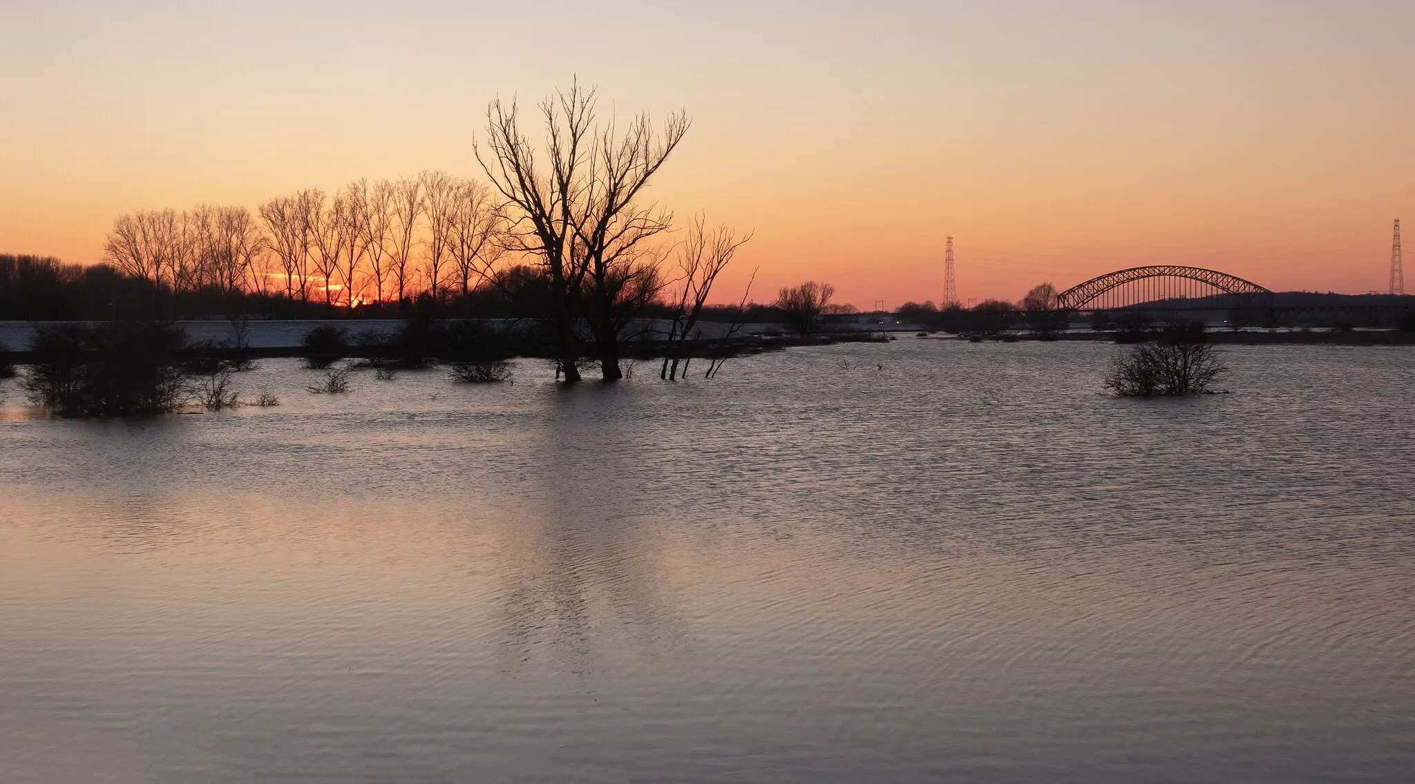 Photo showing: Arnhem-Meinerswijk, the lake on the southwest side just before sunset