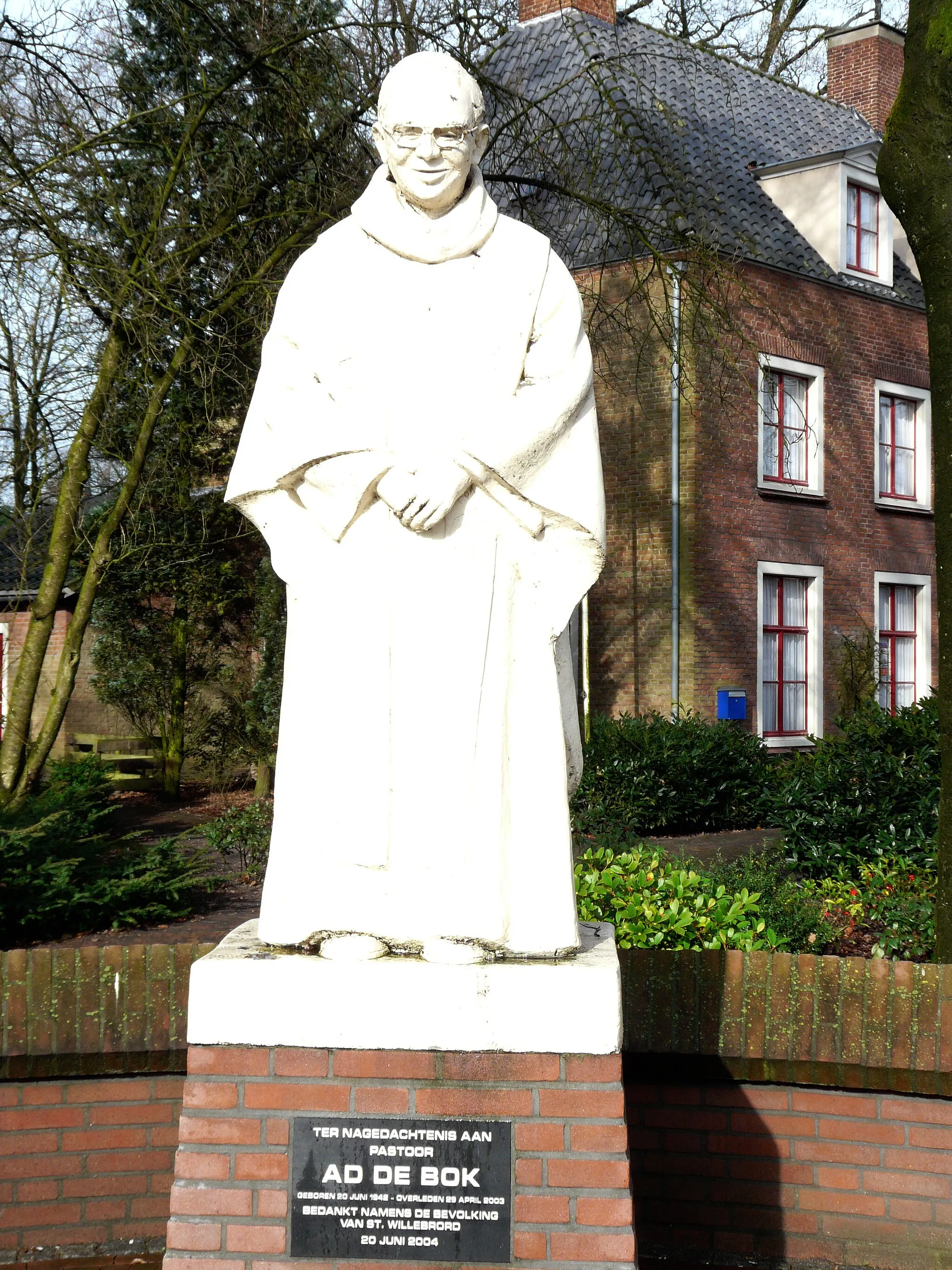 Photo showing: Monument Kapelaan Ad de Bok