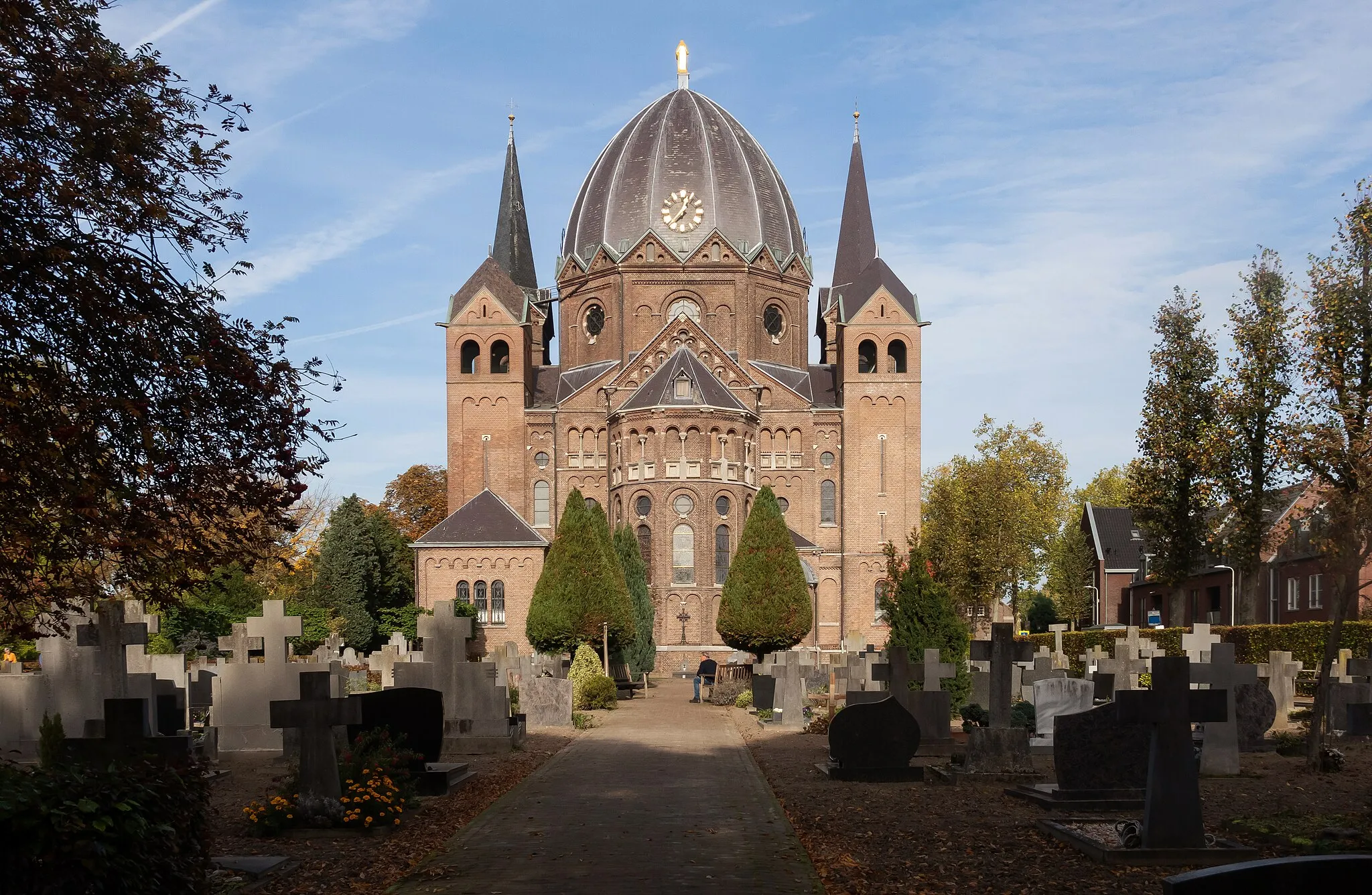 Photo showing: Lierop, church: the Heilige Naam Jezuskerk