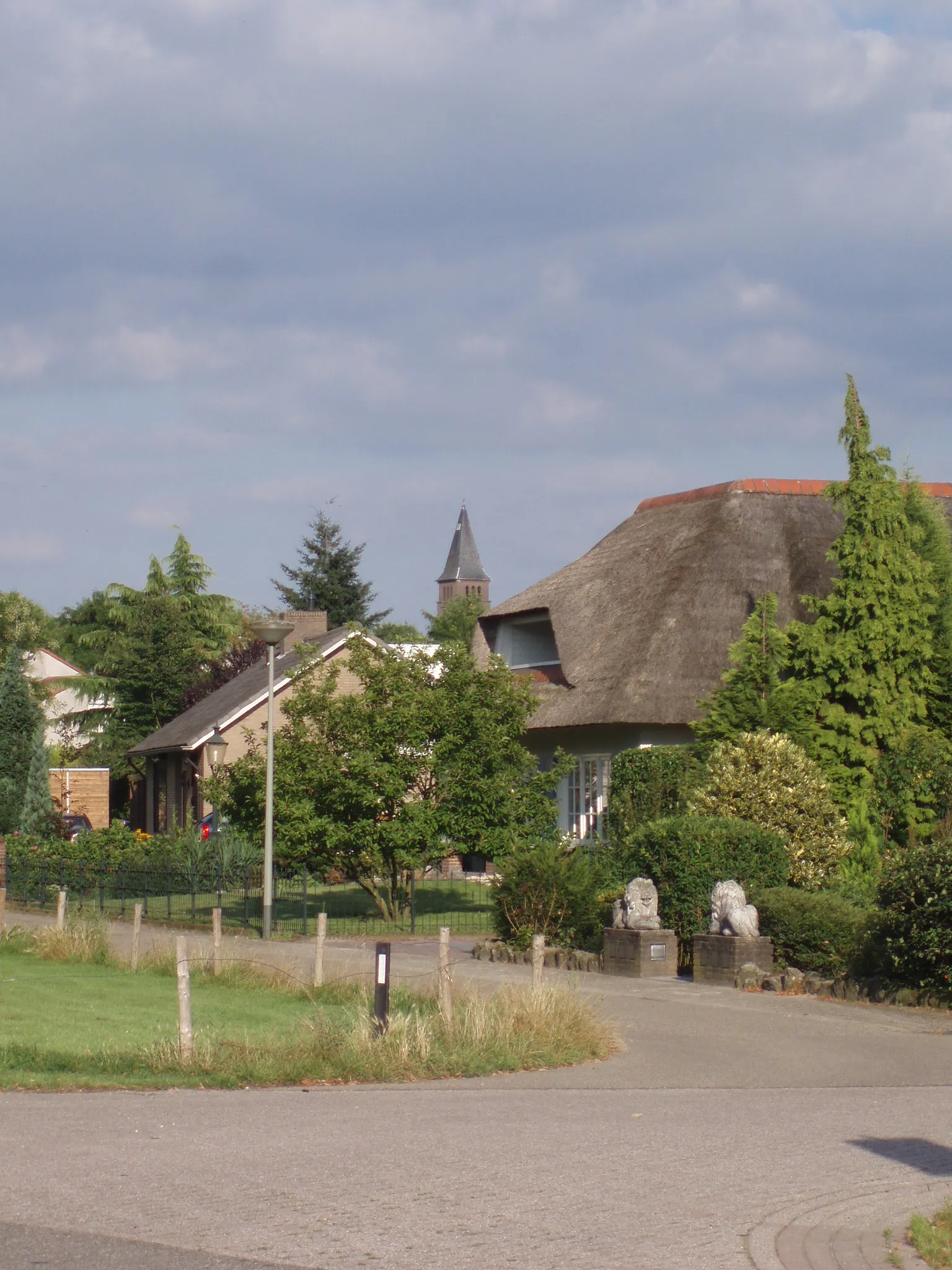 Photo showing: church of Our Lady of Sorrows, Molenhoek, Netherlands