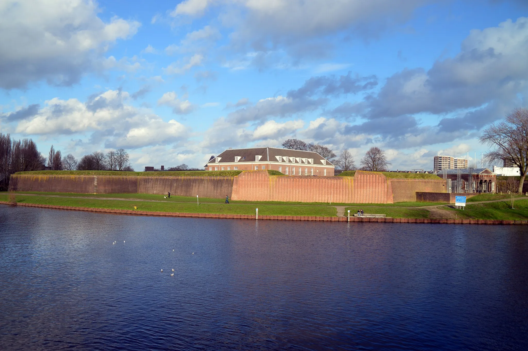 Photo showing: Citadel of 's-Hertogenbosch 1645 seen from the south side.