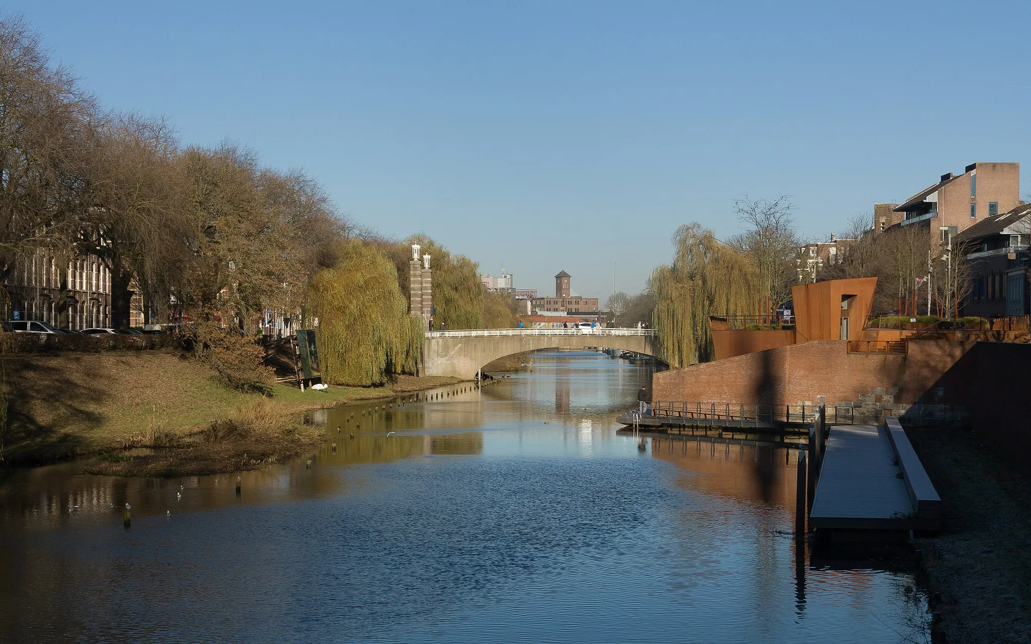 Photo showing: 's-Hertogenbosch, the Dommel from Mariënburg