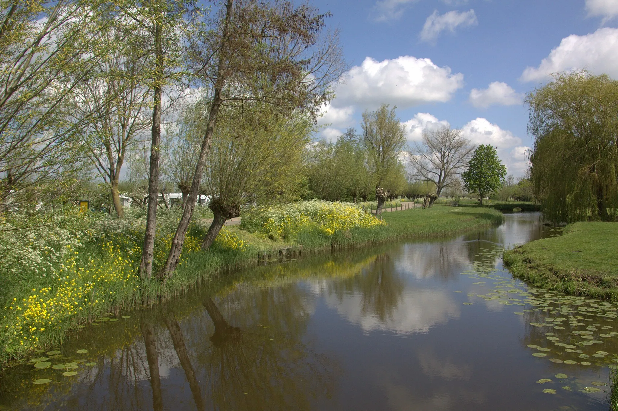 Photo showing: Het landschap bij het buurtschap Minkeloos in de Alblasserwaard niet ver van Noordeloos en Hoogblokland. in de Gem. Molenlanden.