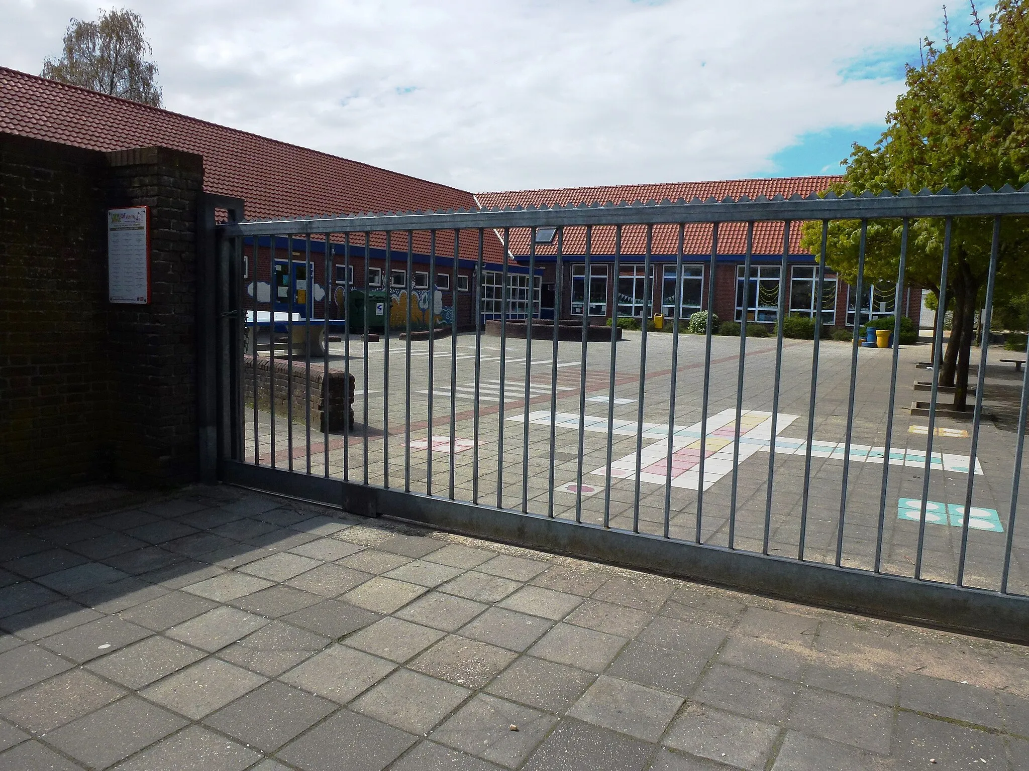 Photo showing: Milsbeek, lagere school
