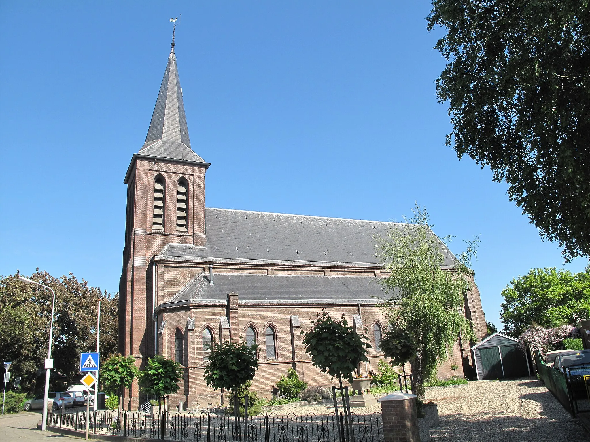 Photo showing: Valburg, church