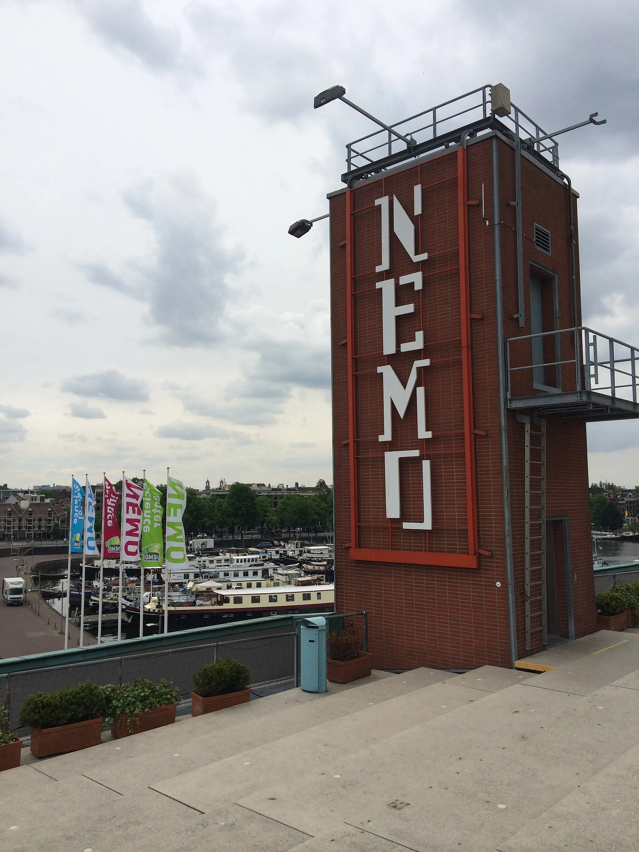 Photo showing: De toren van technologiemuseum NEMO (Amsterdam).