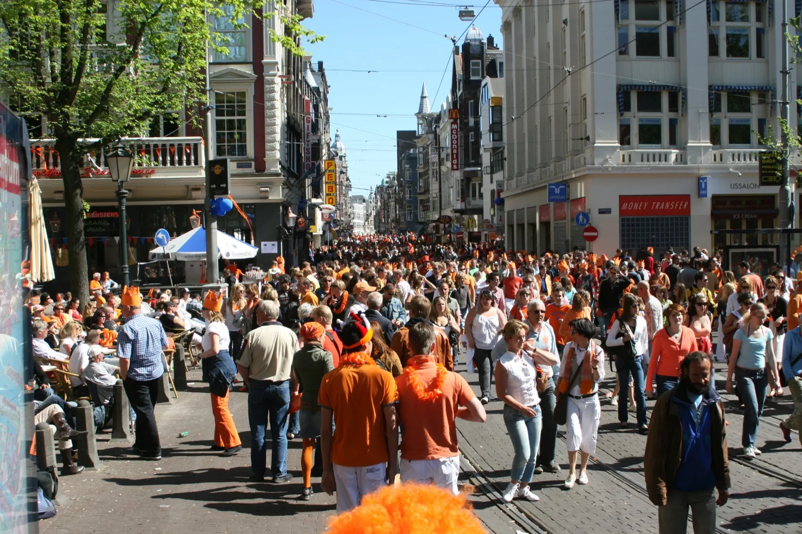 Photo showing: Leidse square on queens day 2007