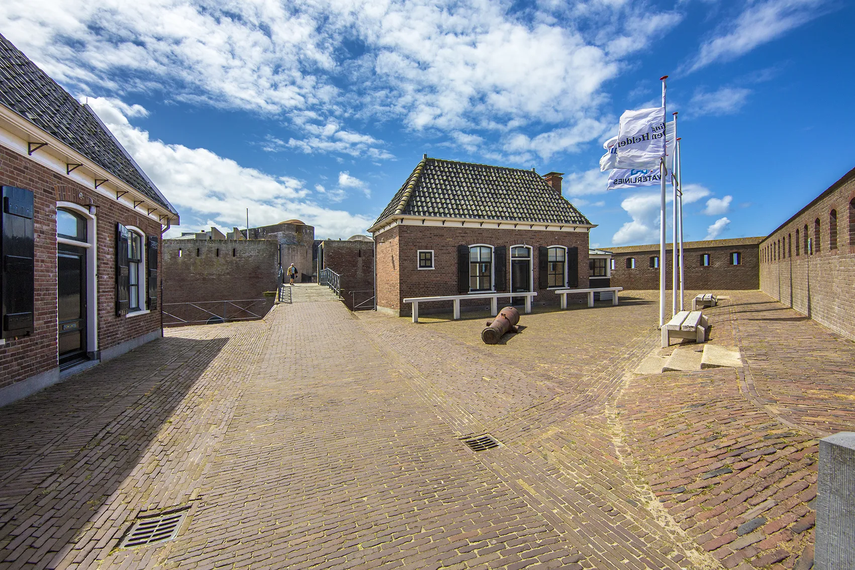 Photo showing: entree van het fort