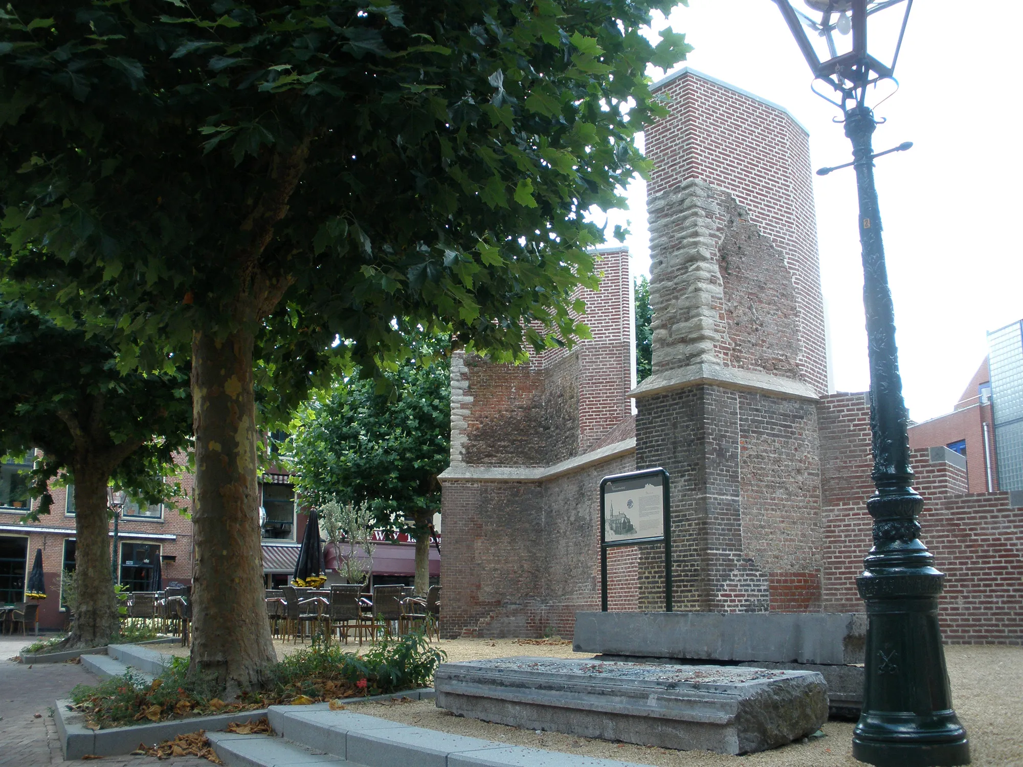 Photo showing: Remains of the Vrouwekerk in Leiden, the Netherlands