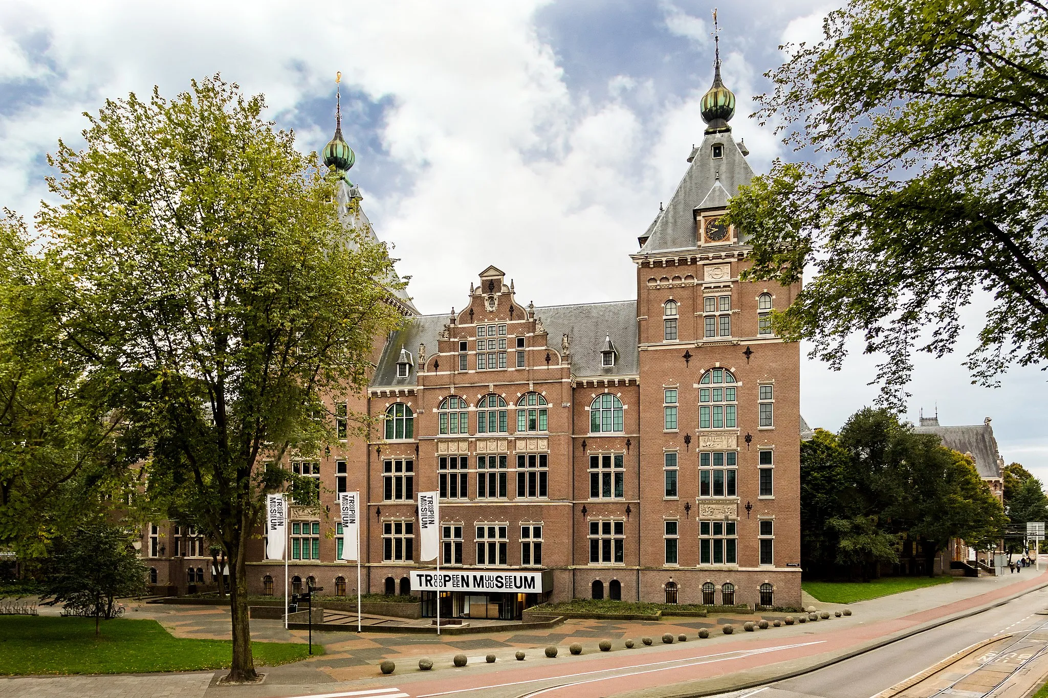 Photo showing: Exterior photo of the Tropenmuseum