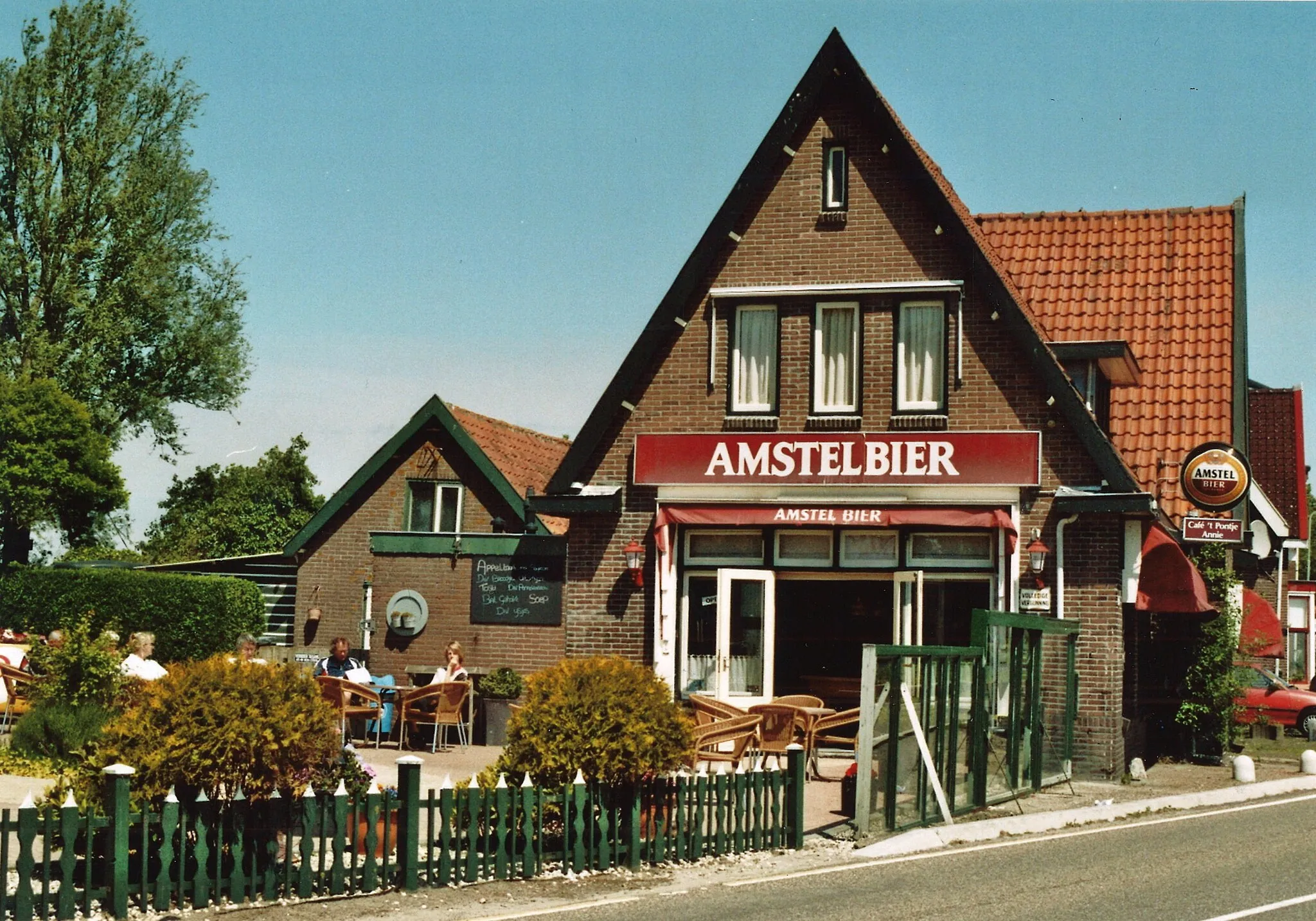 Photo showing: Cafe 't Pontje Dhr. K. Davidse heeft in het jaar 2009 in opdracht van het Regionaal Archief Alkmaar een serie foto's gemaakt van interessante locaties in het werkgebied van het Regionaal Archief.
