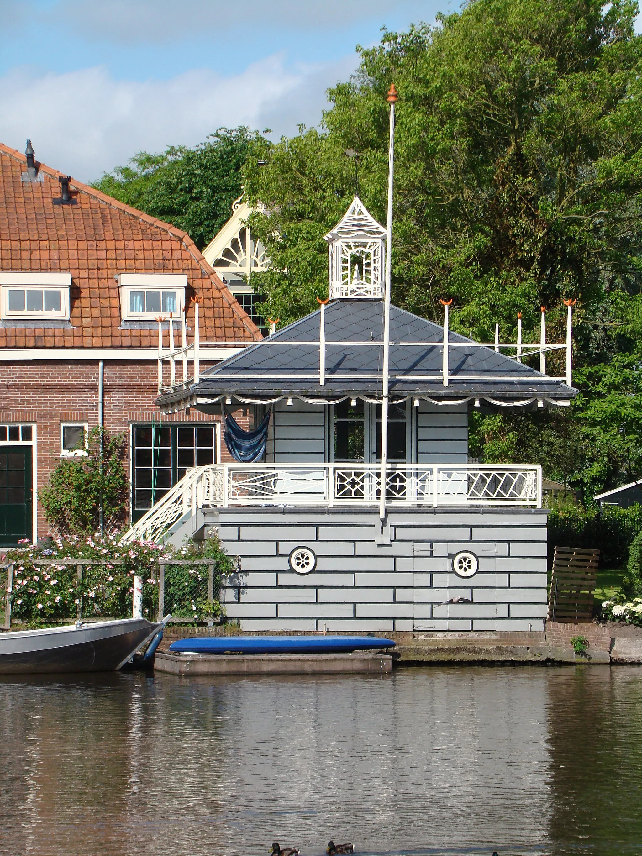 Photo showing: Impressions of Broek in Waterland, Netherlands

Impressions of Broek in Waterland