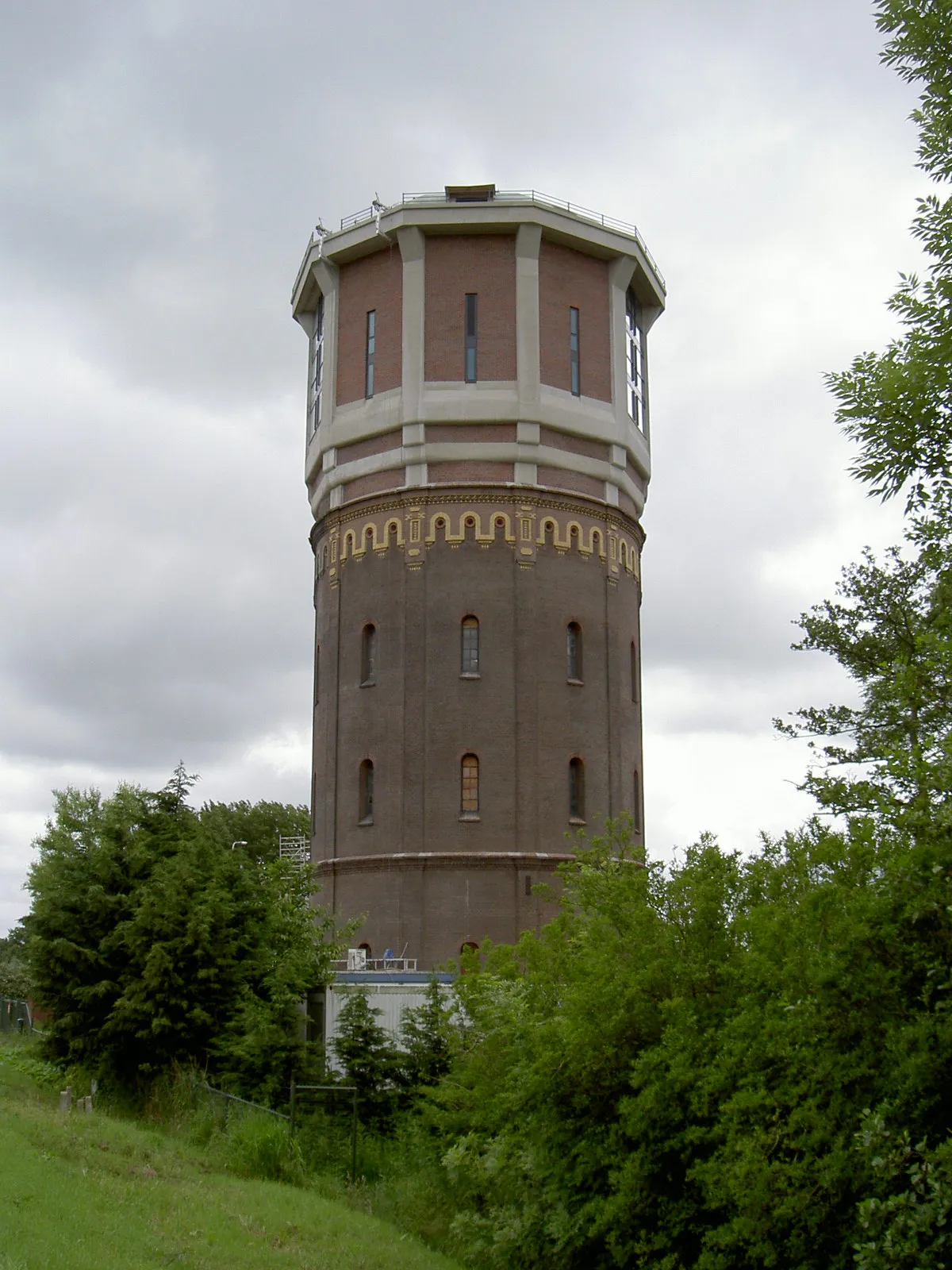 Photo showing: Water tower in Assendelft.