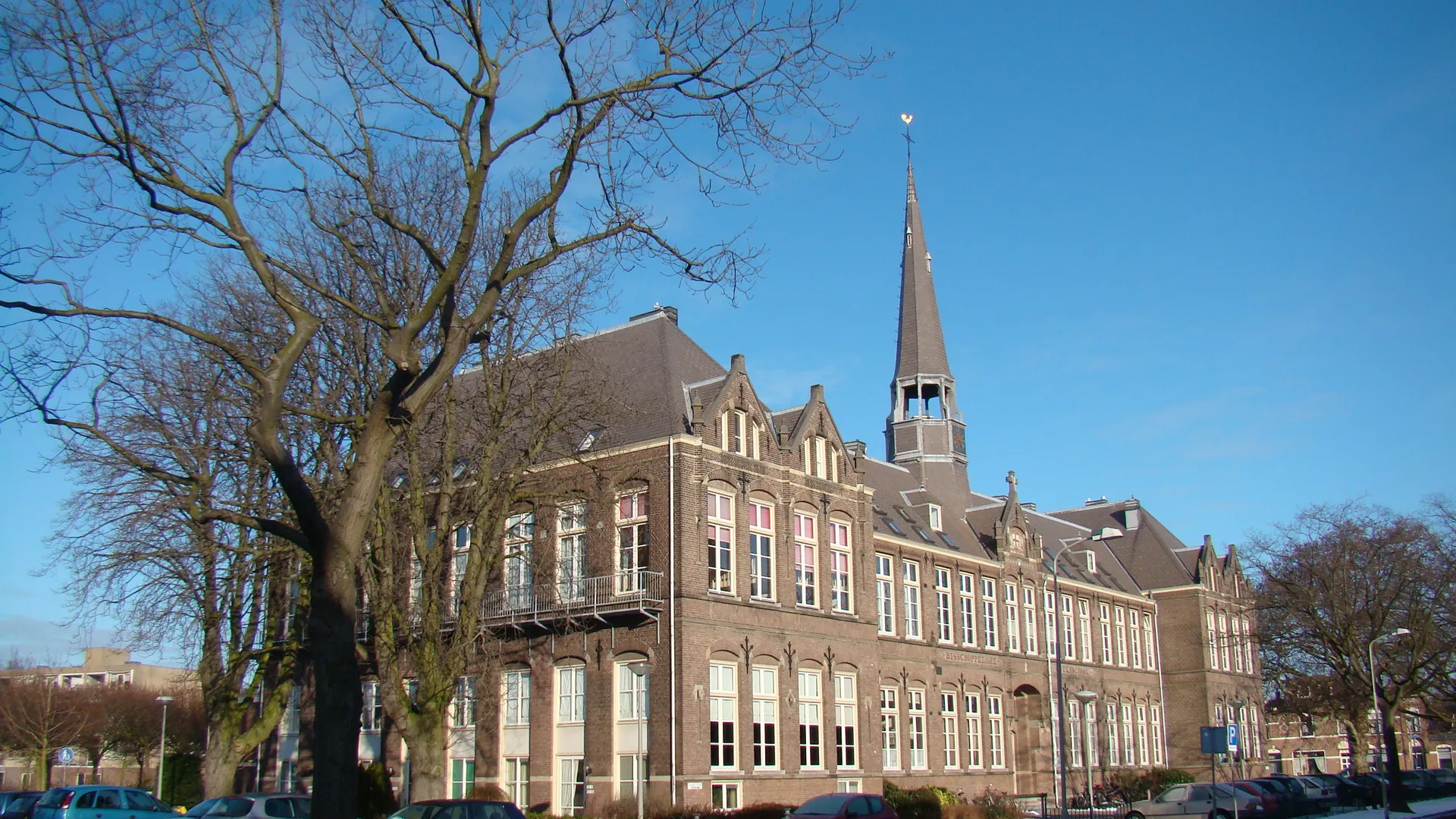 Photo showing: School at Beverwijk