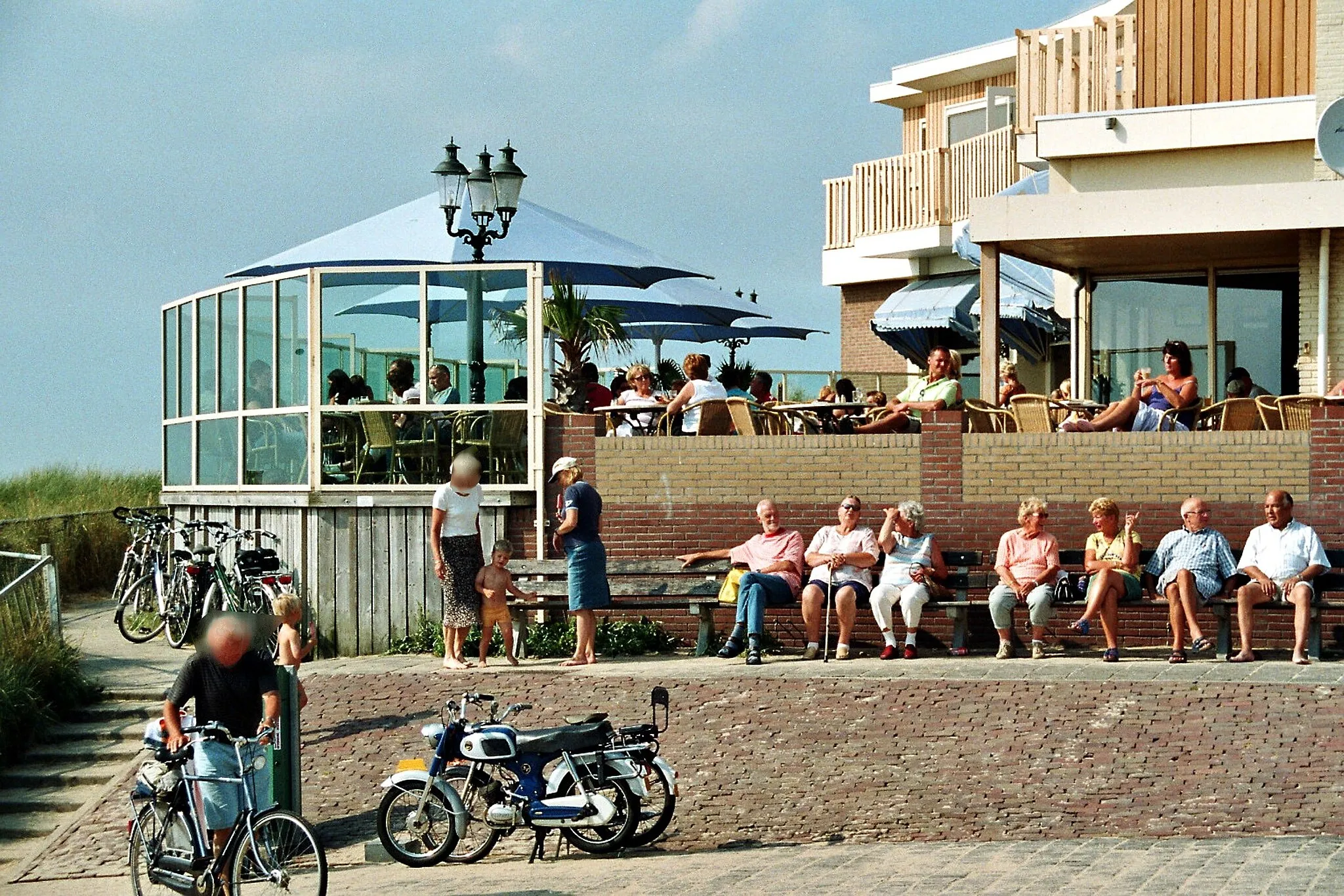 Photo showing: Egmond aan Zee, restaurant at the beach