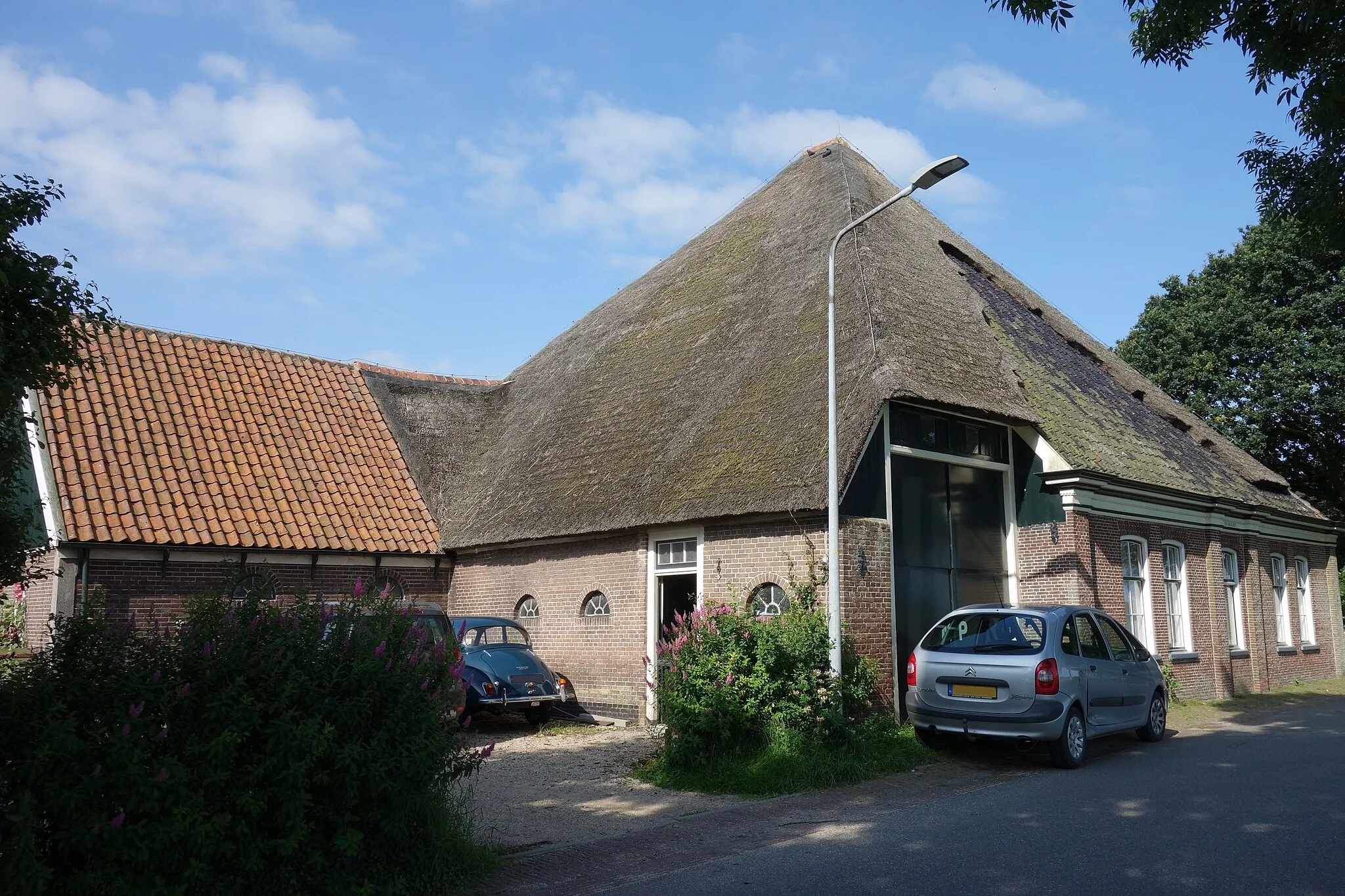 Photo showing: Overzicht van stolpboerderij Ruimzicht aan de Dorpsstraat 10 in Oude Niedorp.