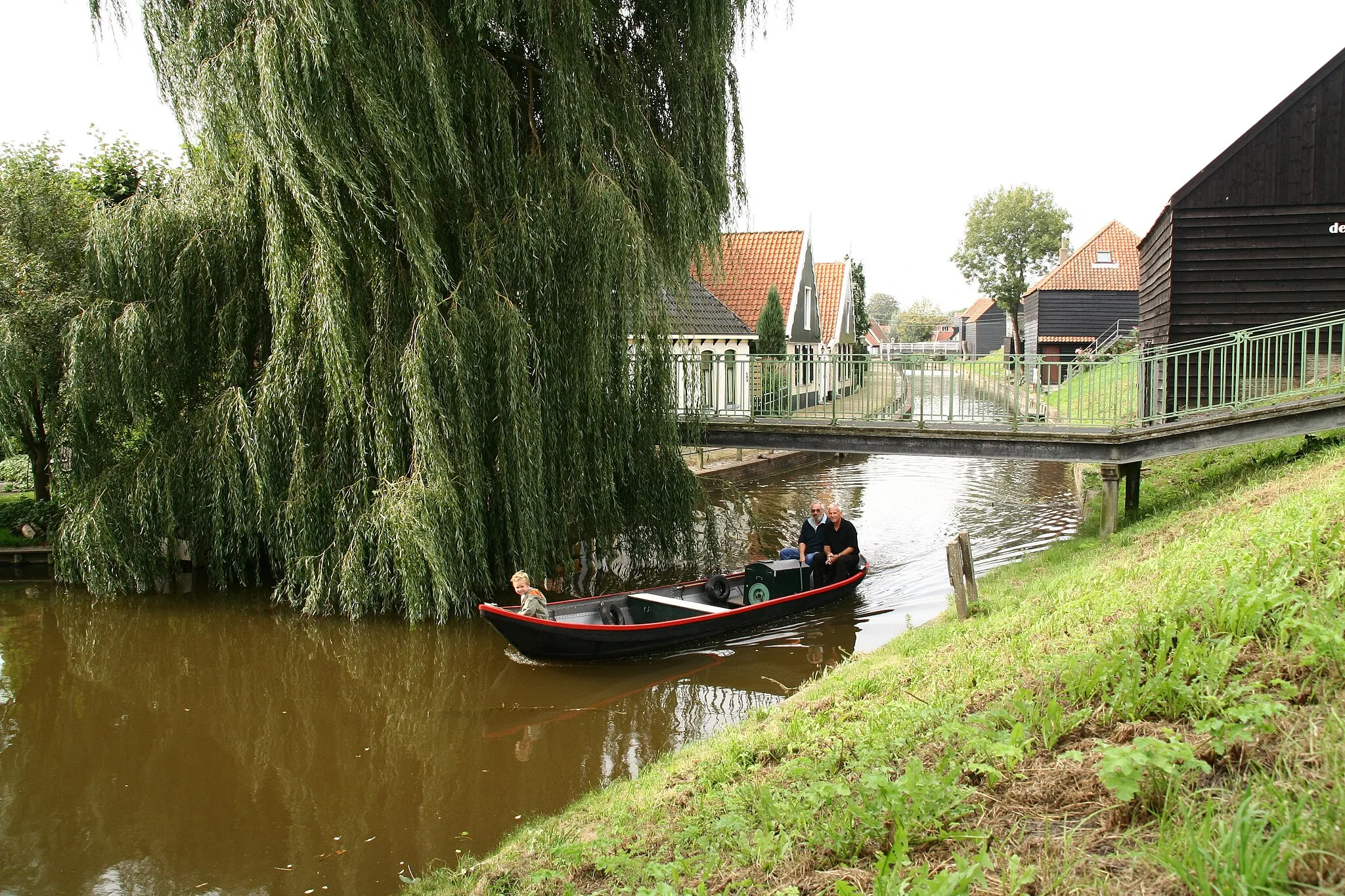 Photo showing: Oude Streek te Kolhorn met de Schoolbrug