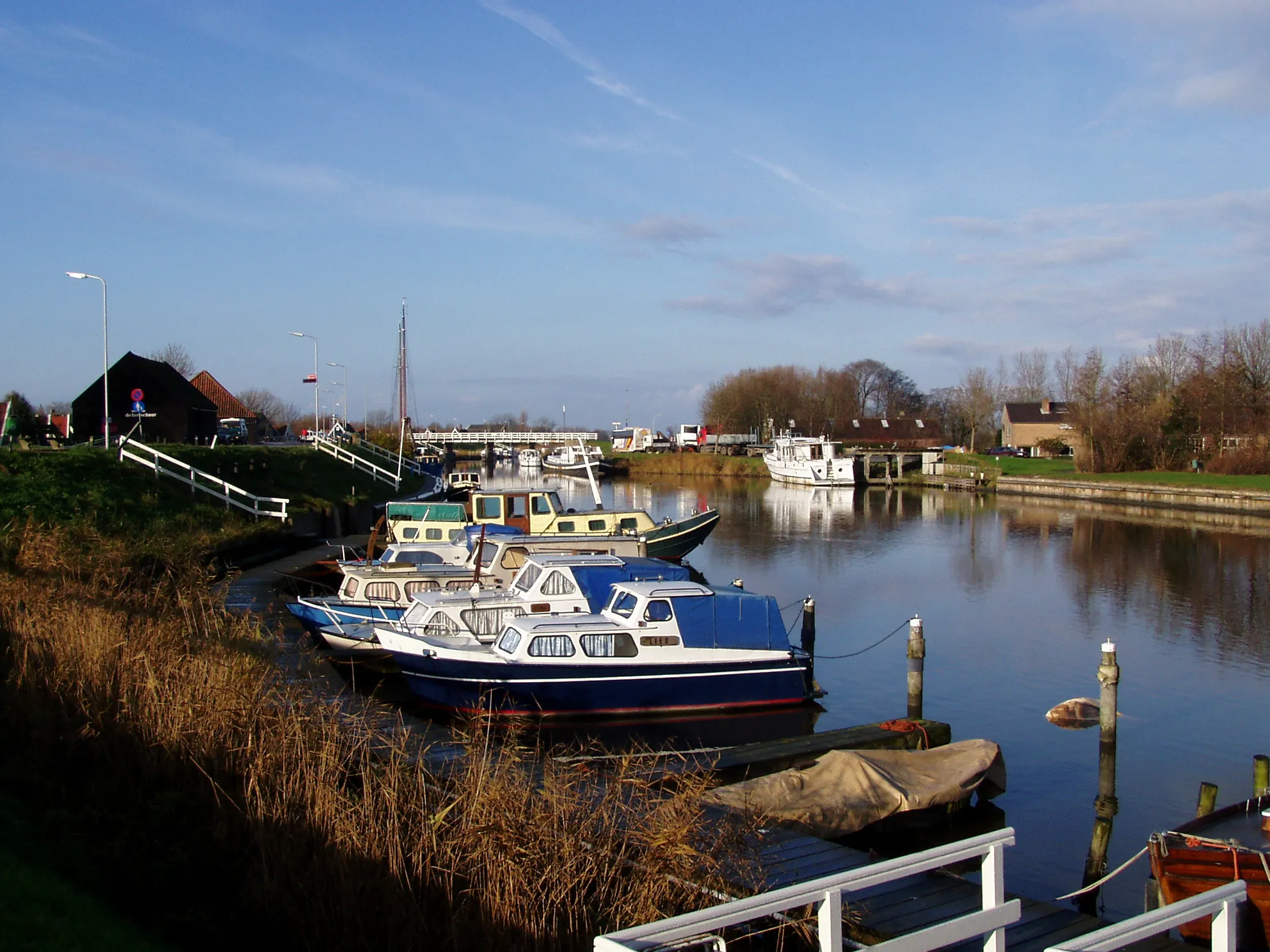 Photo showing: Jachthaven van Kolhorn