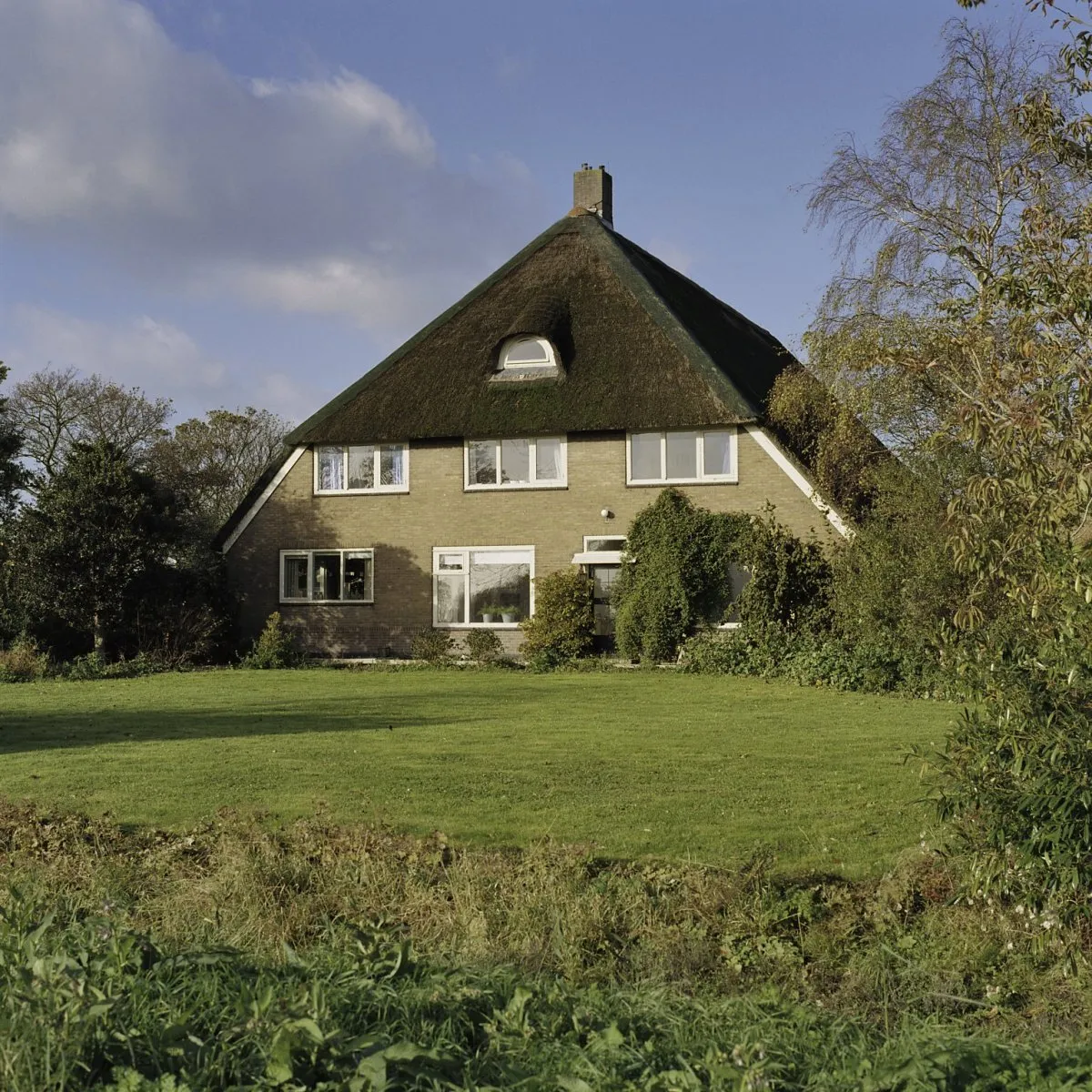 Photo showing: Boerderijen: Overzicht voorgevel van boerderij (opmerking: Gefotografeerd voor Monumenten In Nederland Noord-Holland)