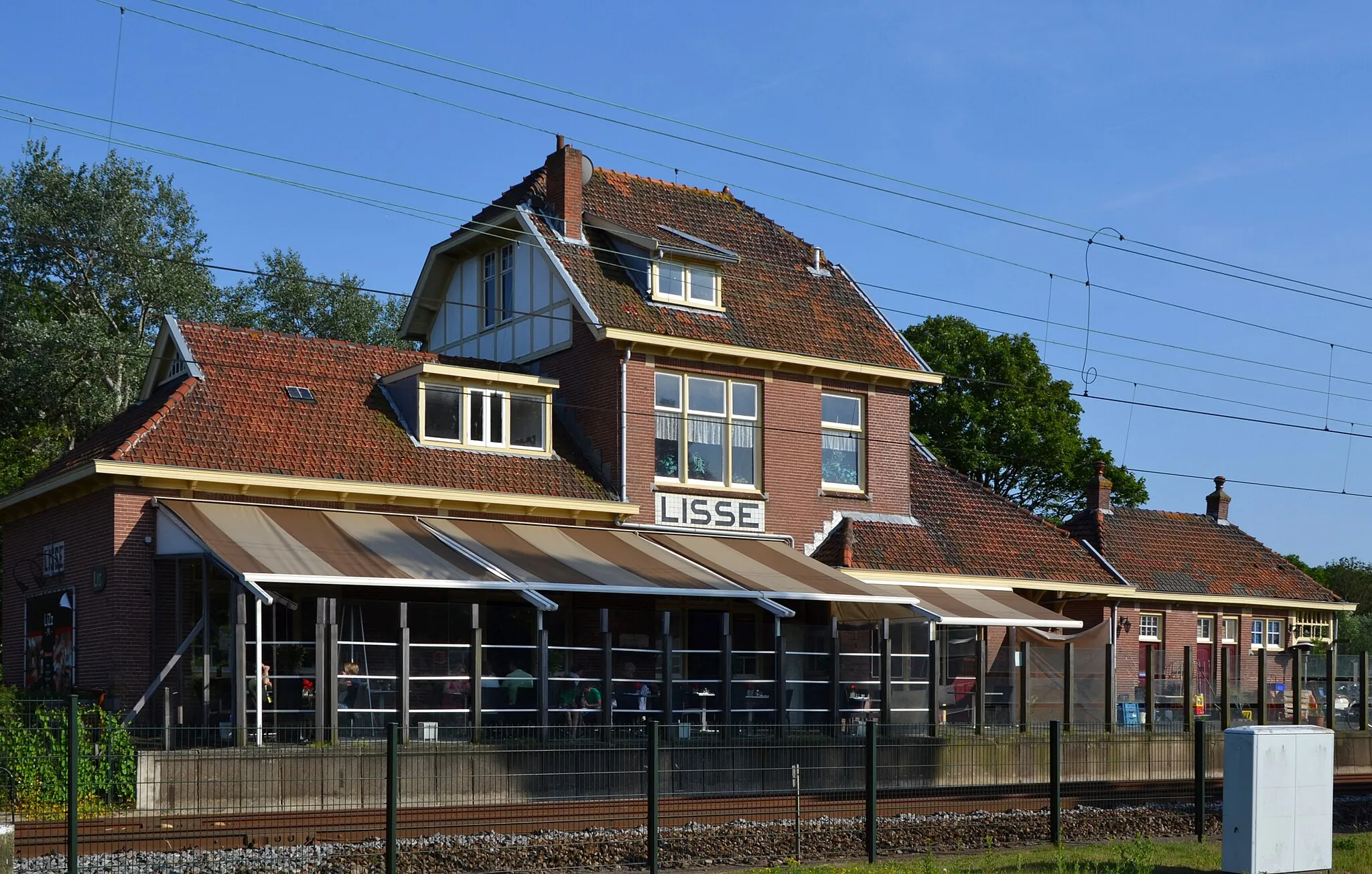 Photo showing: Der ehemalige Bahnhof in Lisse.