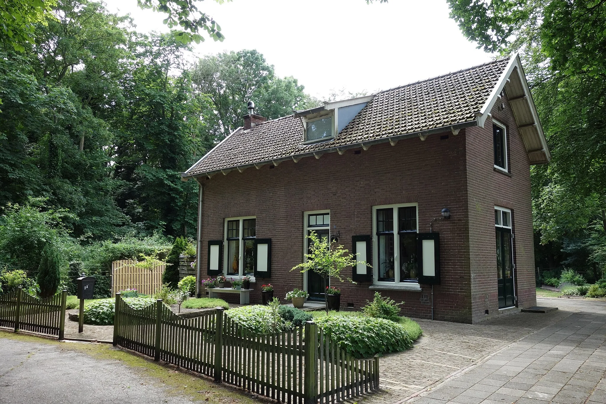 Photo showing: Voormalige dienstwoning van de tuinman van Duin en Bosch.