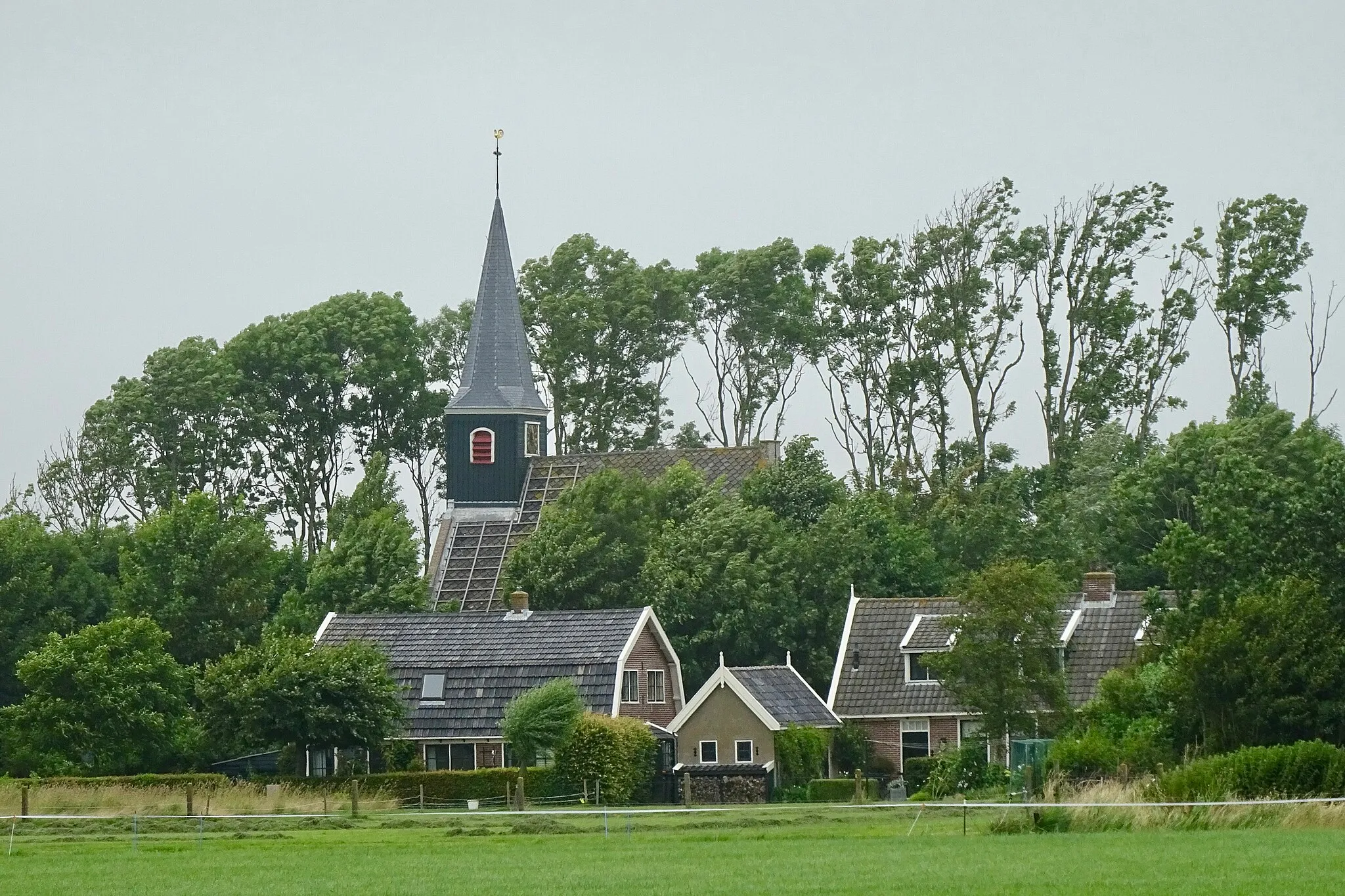 Photo showing: Kerk van Eenigenburg gezien vanuit het zuiden