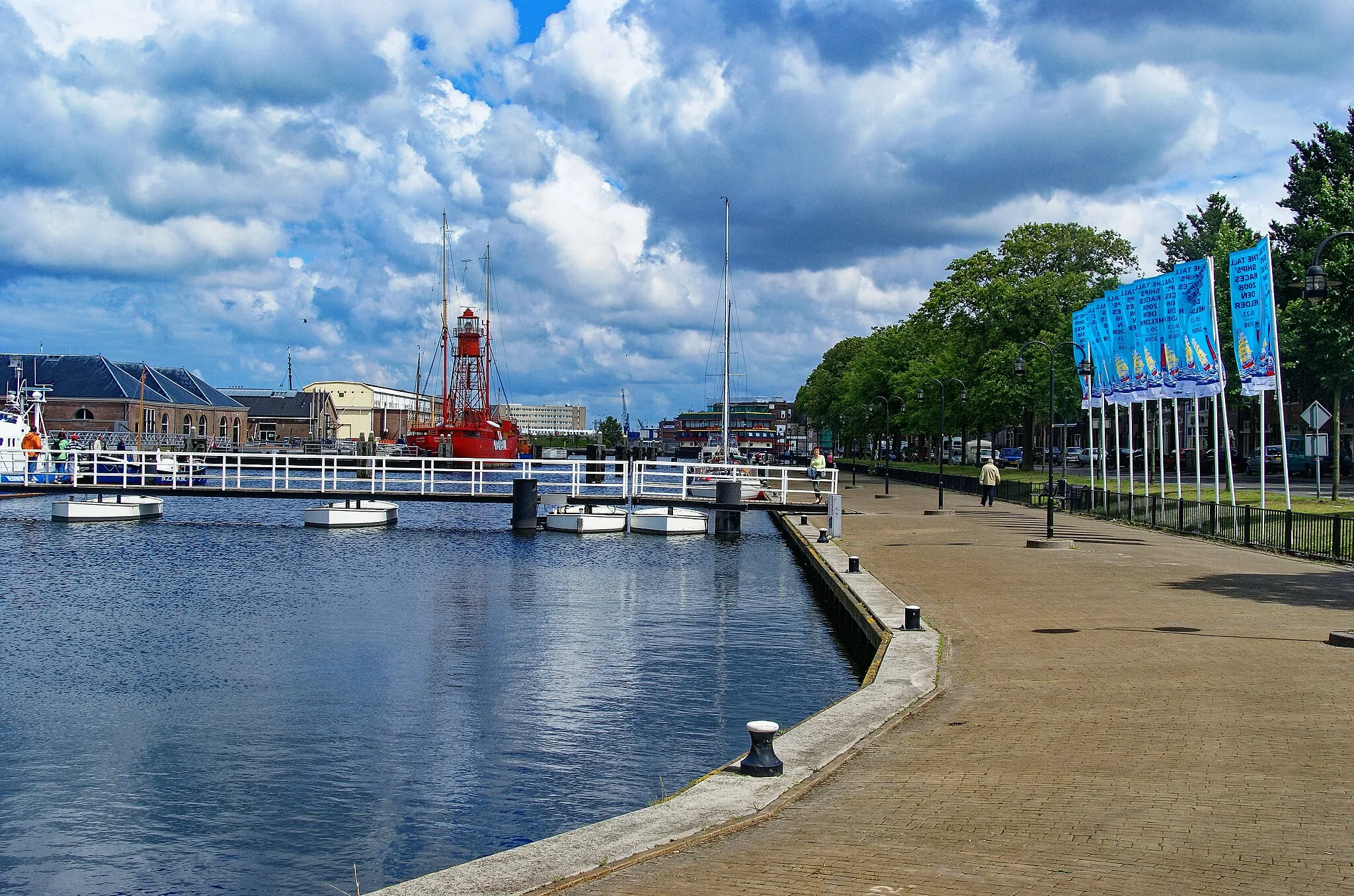 Photo showing: Den Helder - Weststraat - Zuidstraat - Flaneerkade - View on Willemsoord