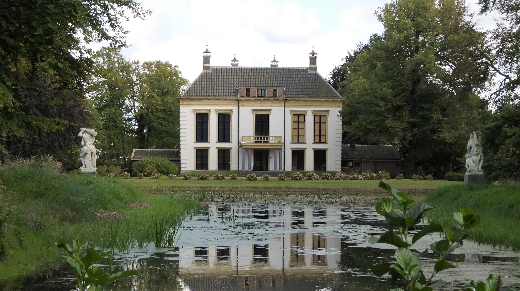 Photo showing: This is an image of rijksmonument number 529040