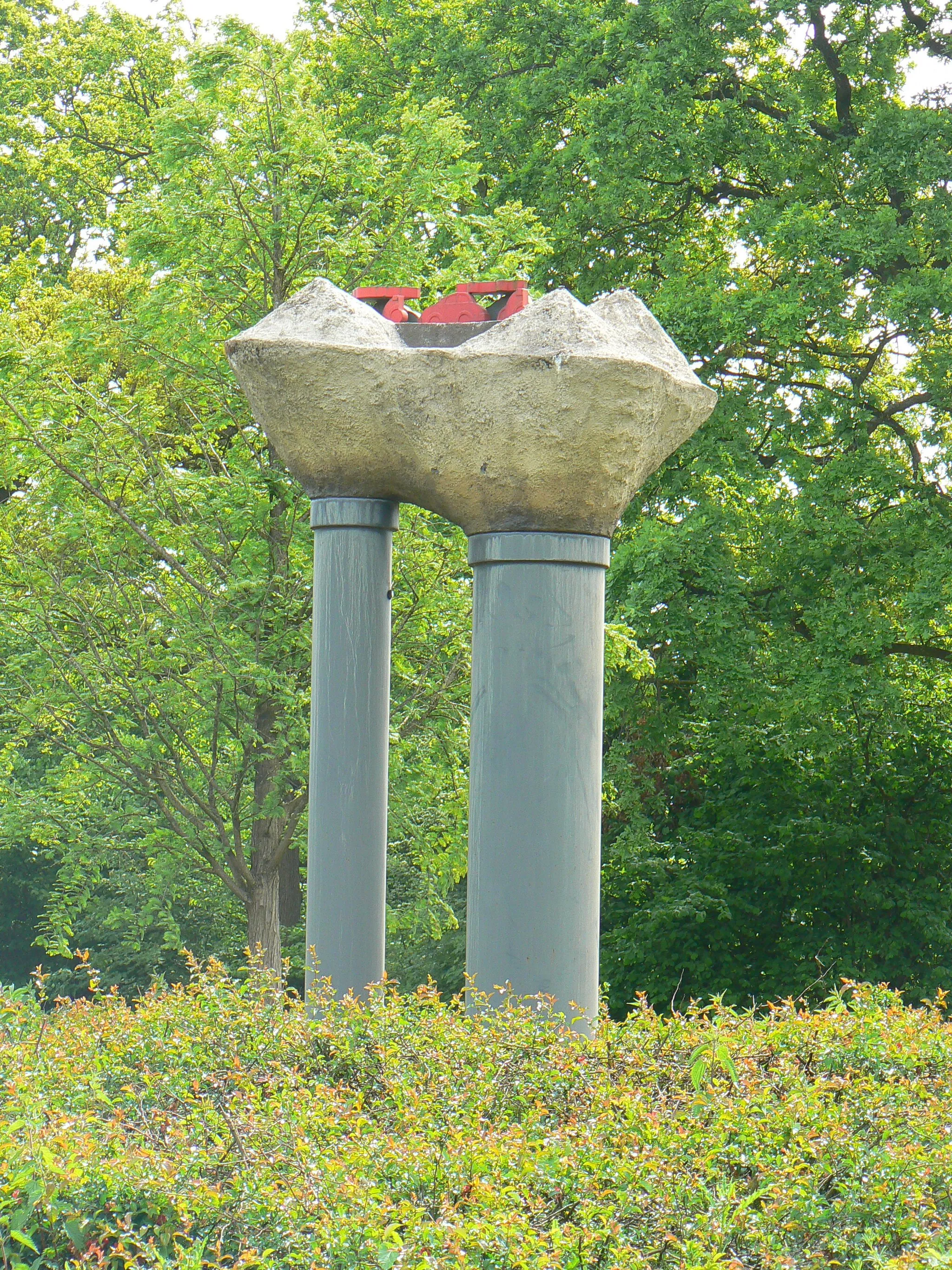 Photo showing: sculpture K3 (1995/6) by Egbert J. Bos, rotonde Zuidwoldigerweg in Hoogeveen/The Netherlands