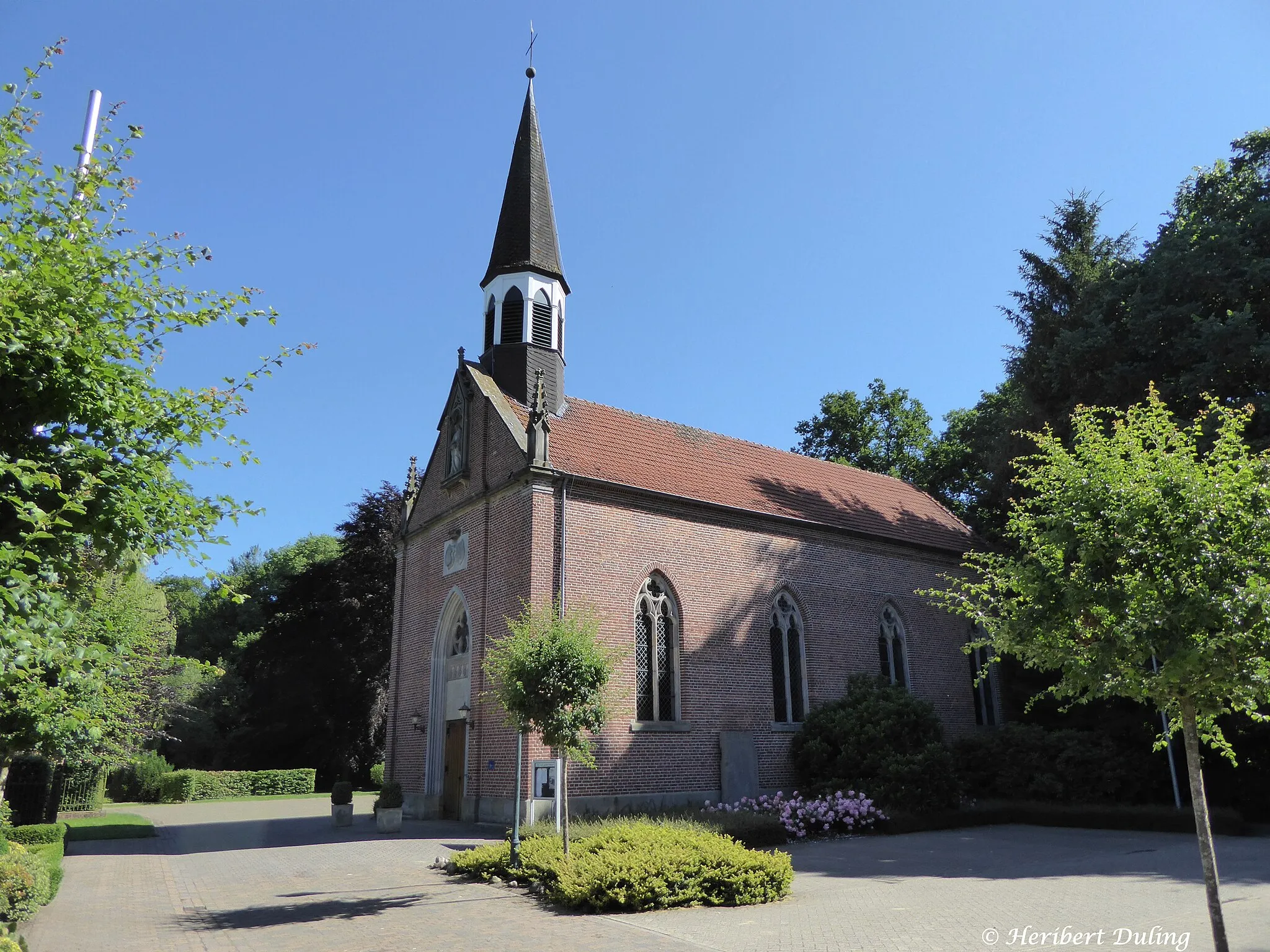Photo showing: Kath. Kirche Gut Brandlecht