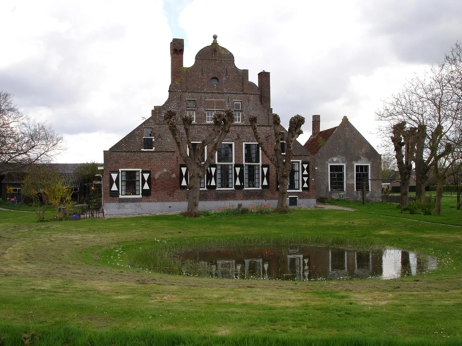 Photo showing: 2006 Boerderij De Roze - Olst, Kornet van Limburg Stirumstraat 108