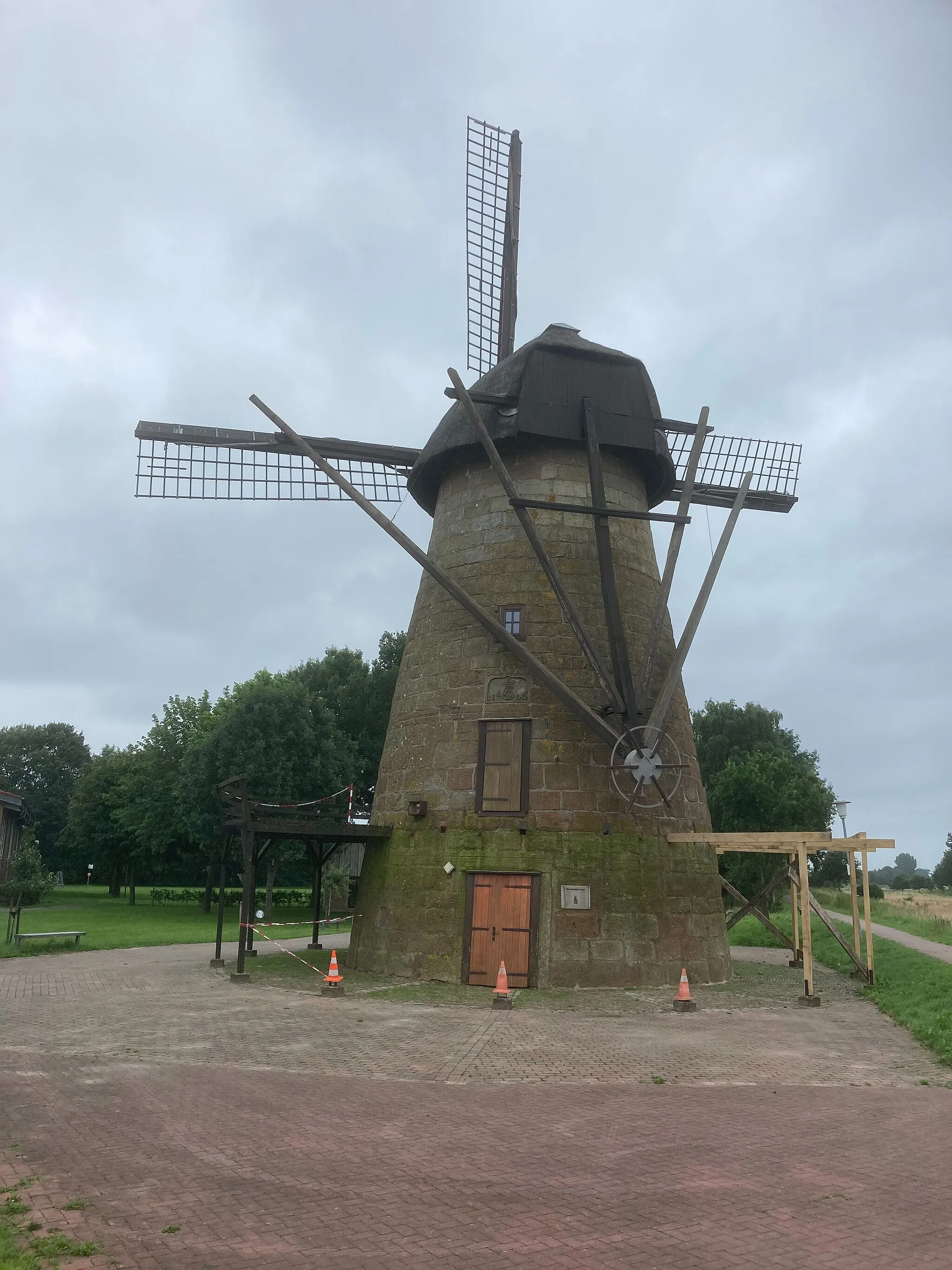 Photo showing: Zur Mühle, 49824 Laar, Germany. Windmühle Laar (Grafschaft Bentheim)