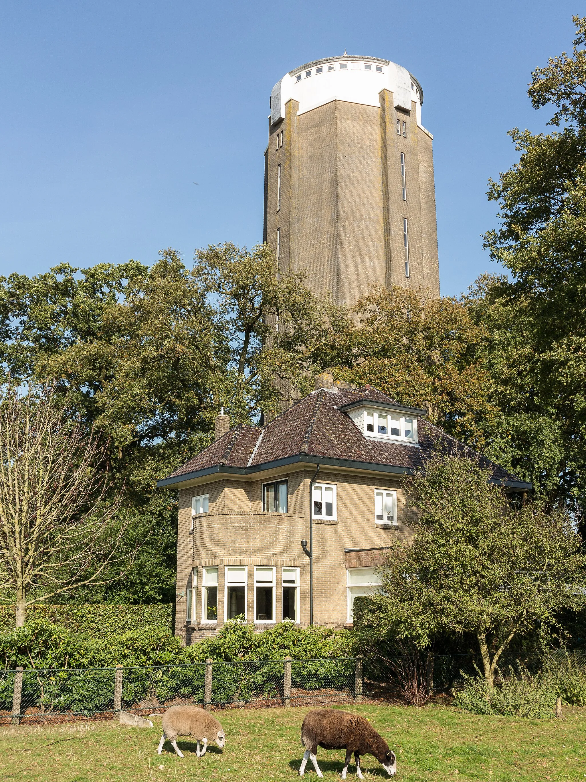 Photo showing: This is an image of a municipal monument in Twenterand with number